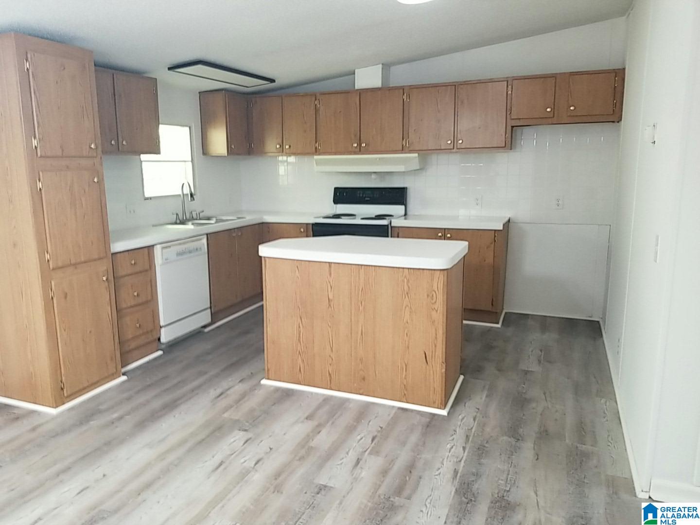 539 SHADY BROOK LANE