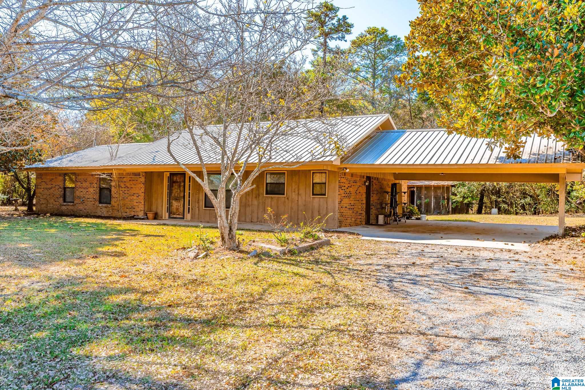 390 COUNTY ROAD 423