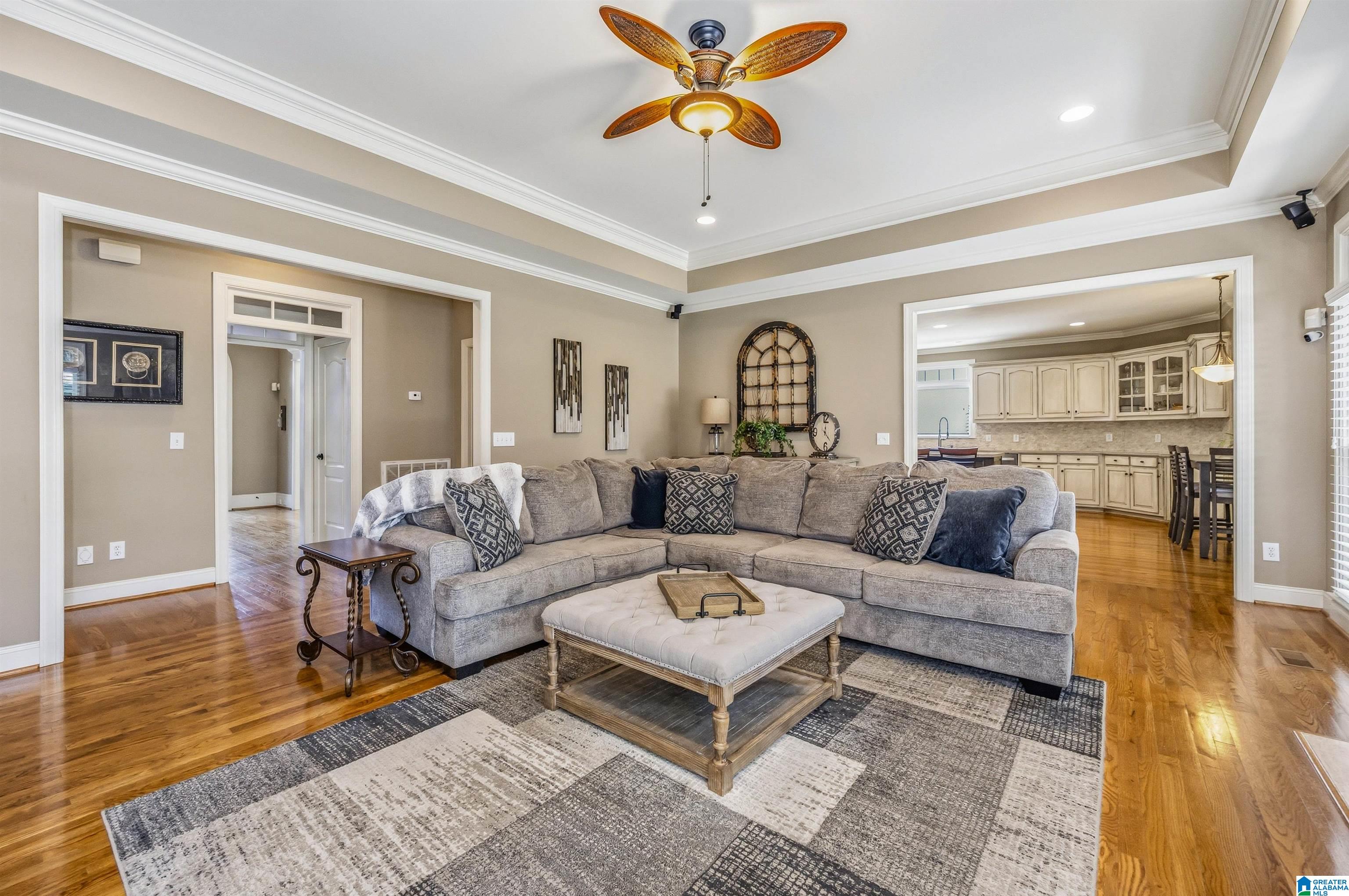 5162 LAKE CREST CIRCLE