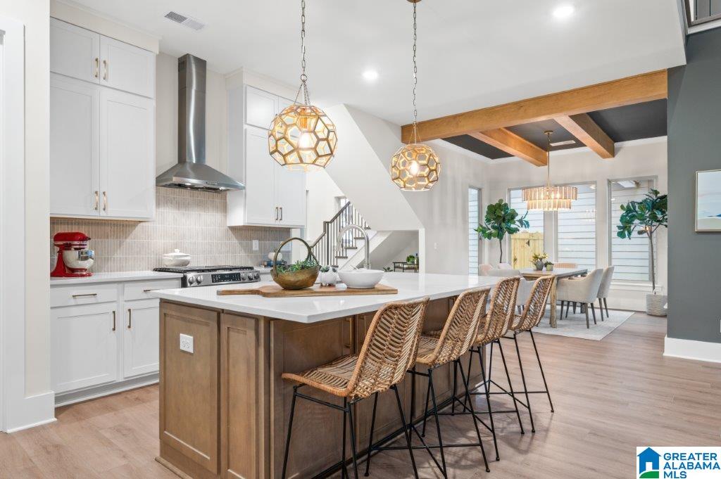 6169 LYNTON DRIVE