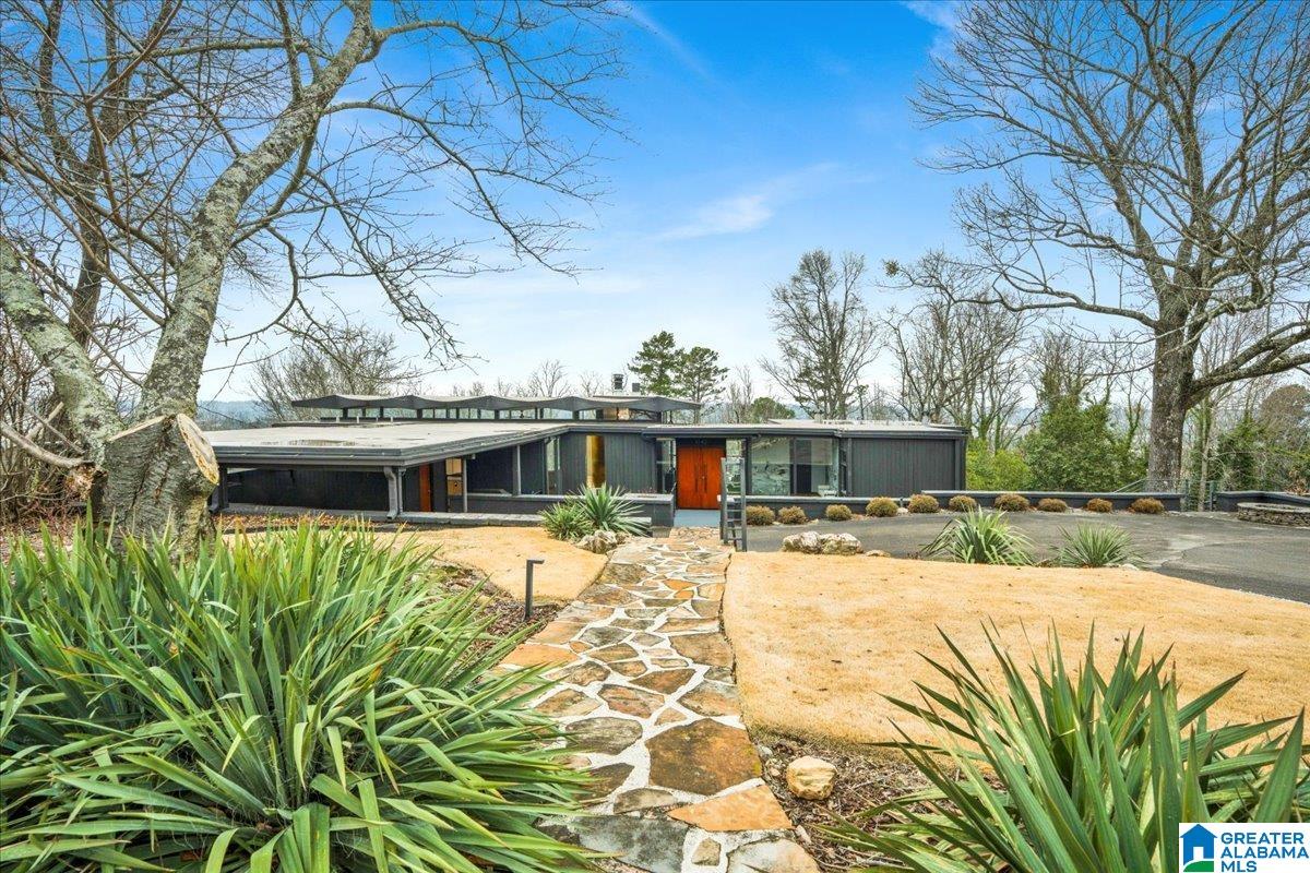 1042 SHADES CREST ROAD