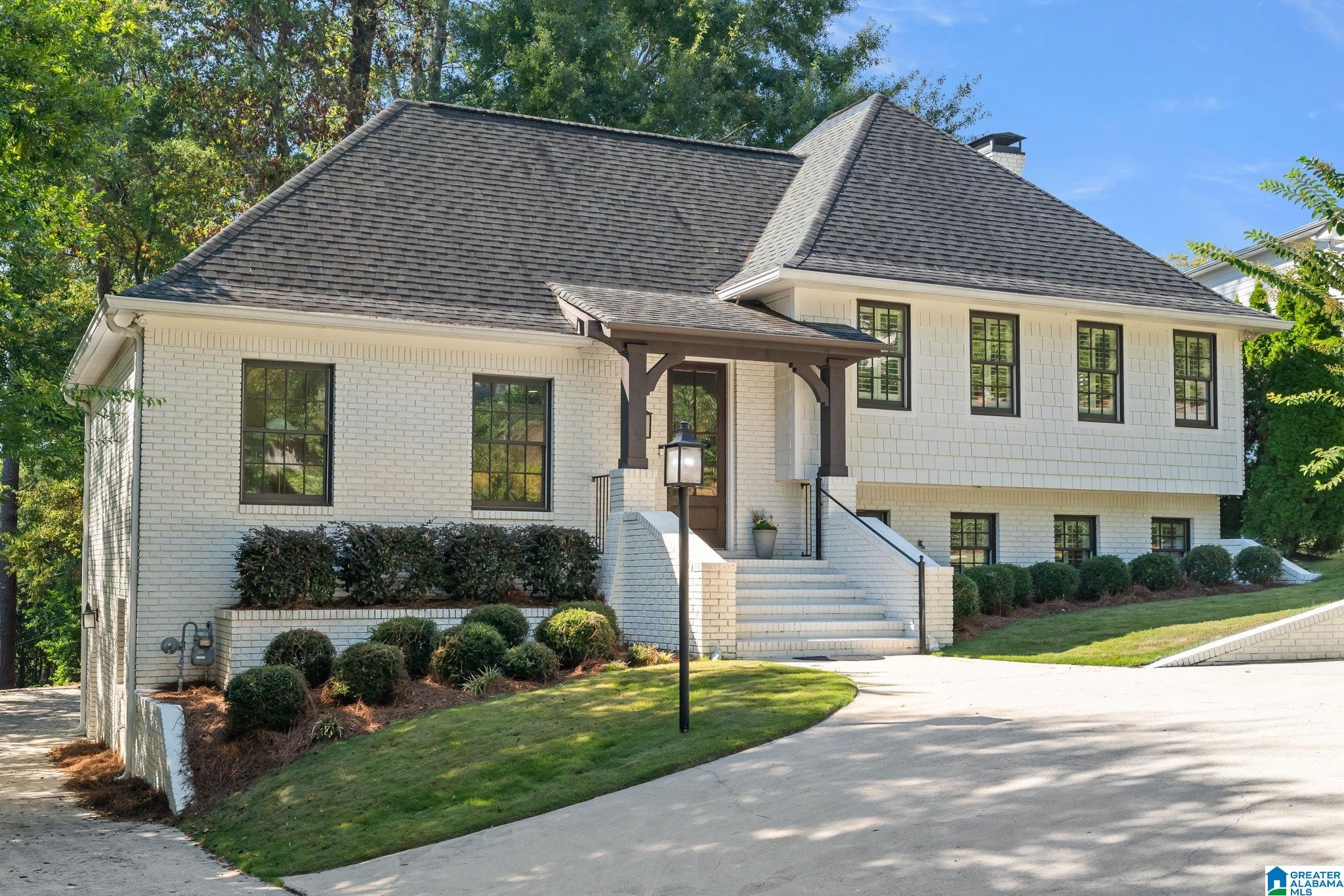 112 HERITAGE CIRCLE