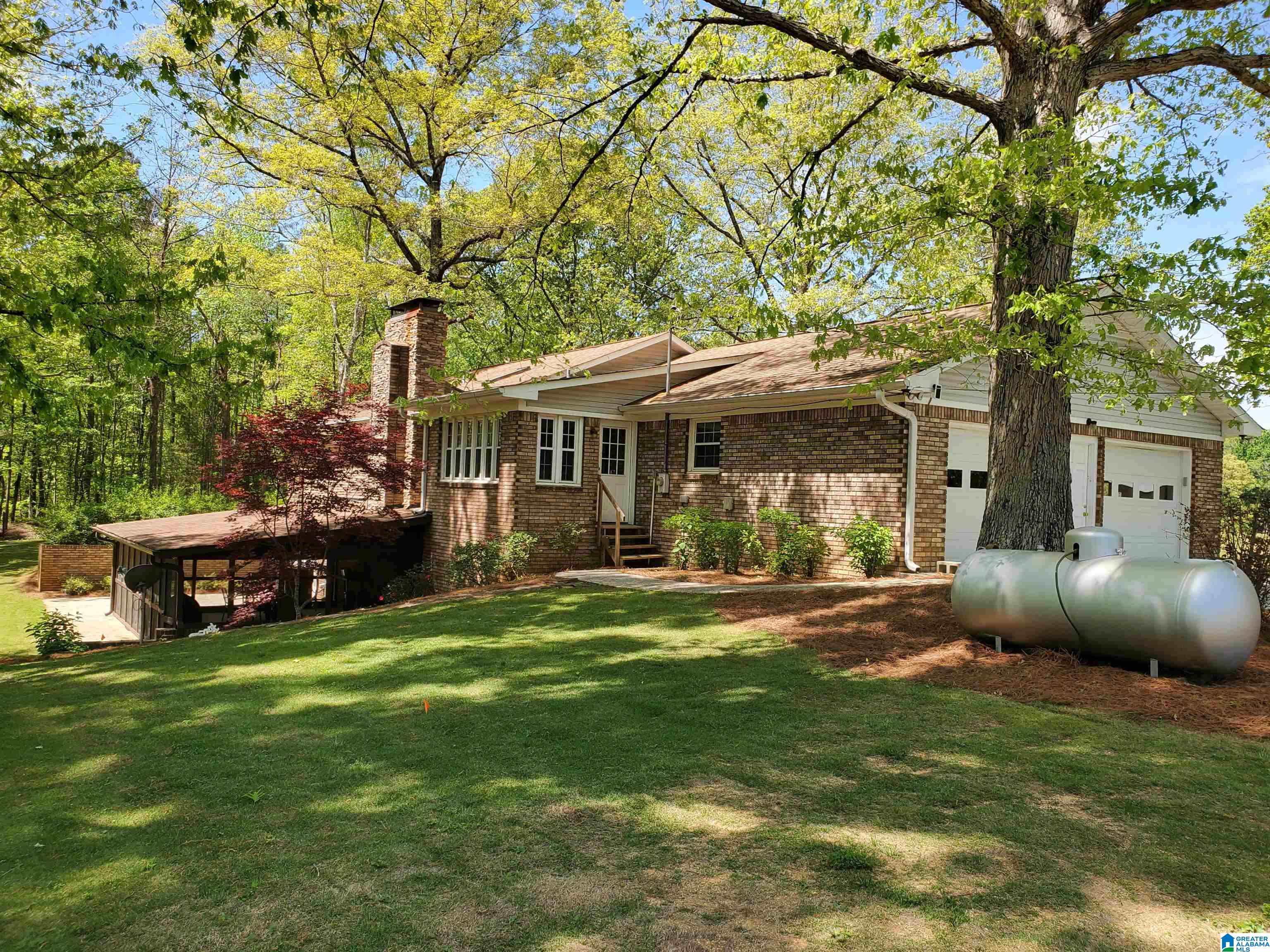 4886 WAR EAGLE DRIVE