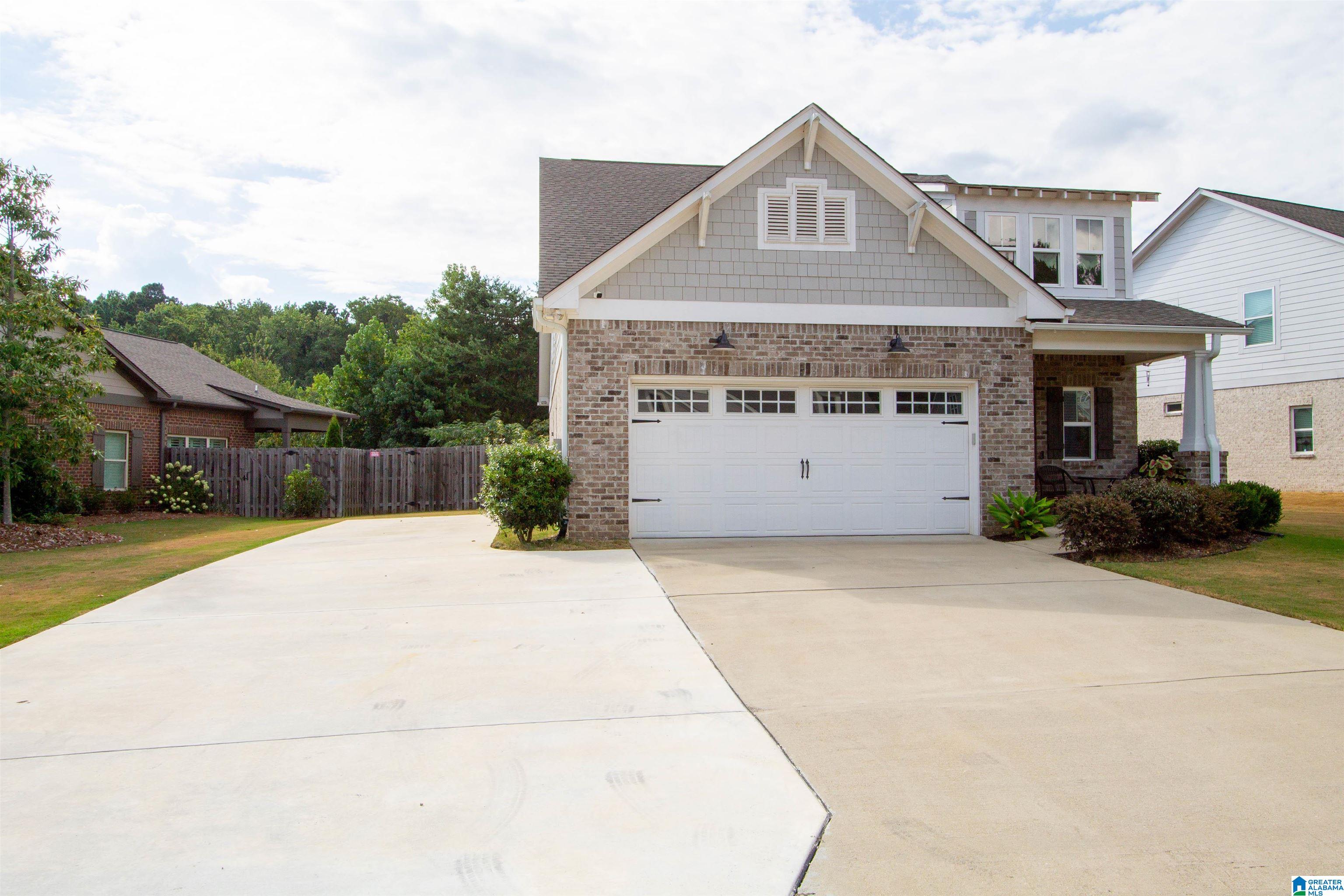 1447 WOODRIDGE PLACE