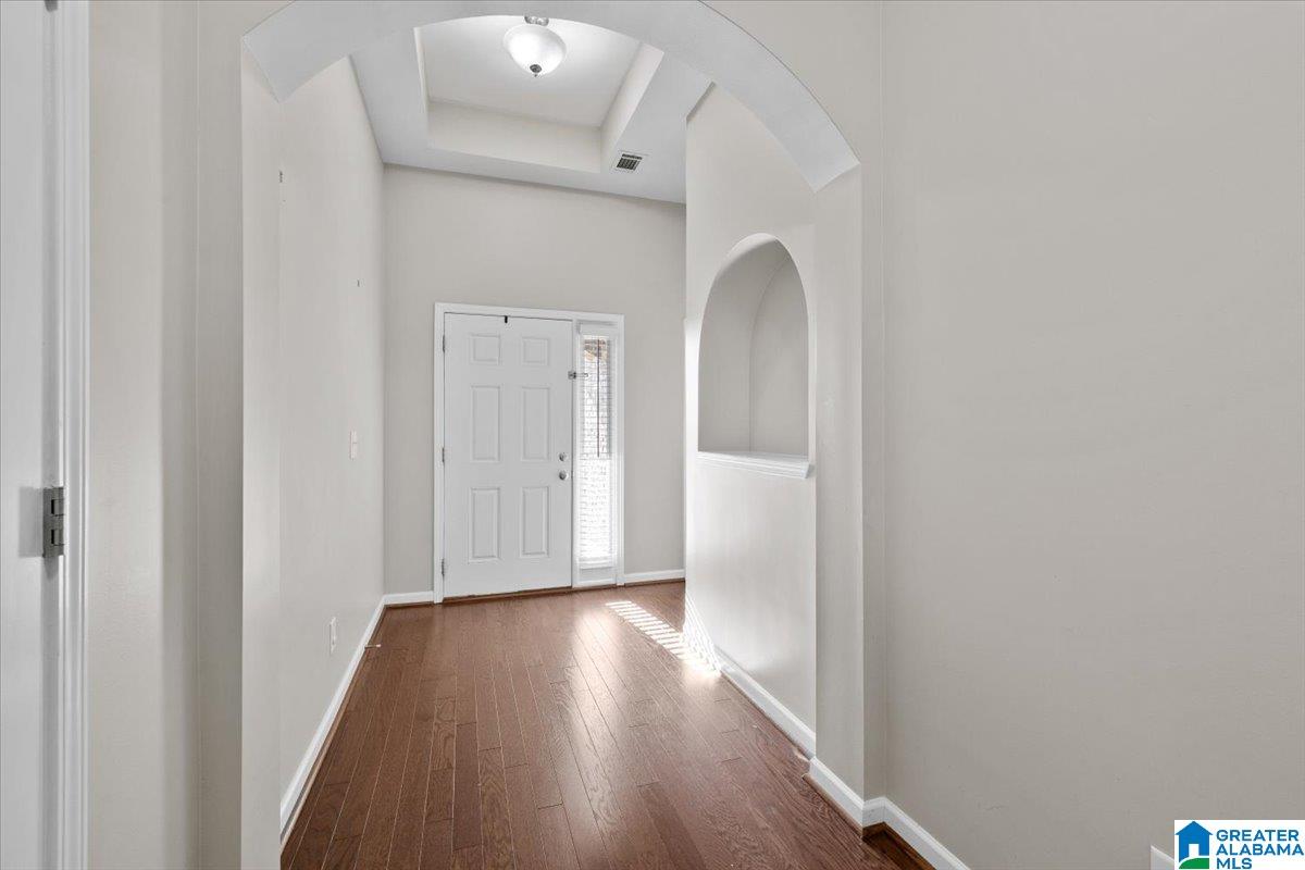 208 CREEKSIDE COURT