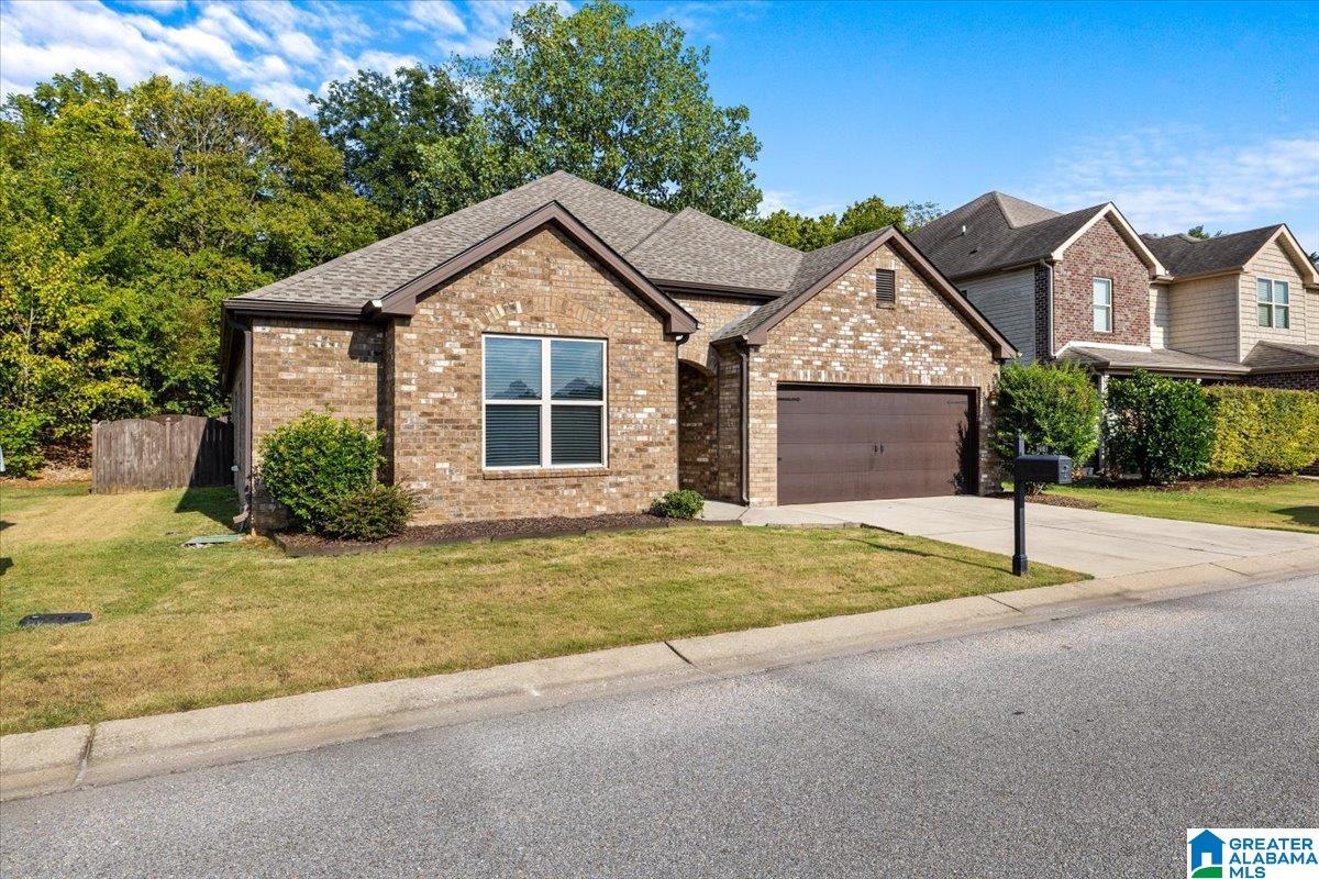208 CREEKSIDE COURT