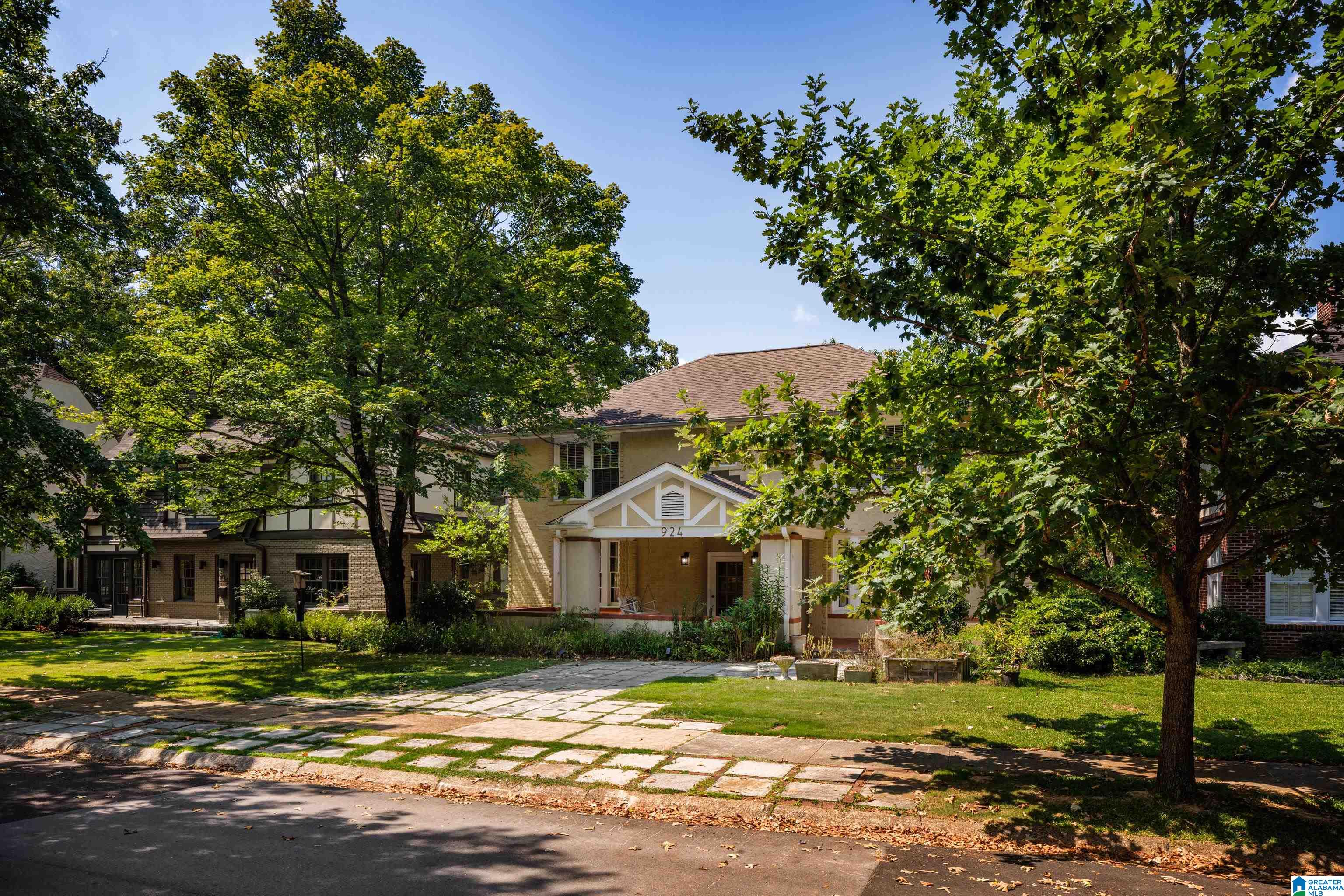 924 CONROY ROAD