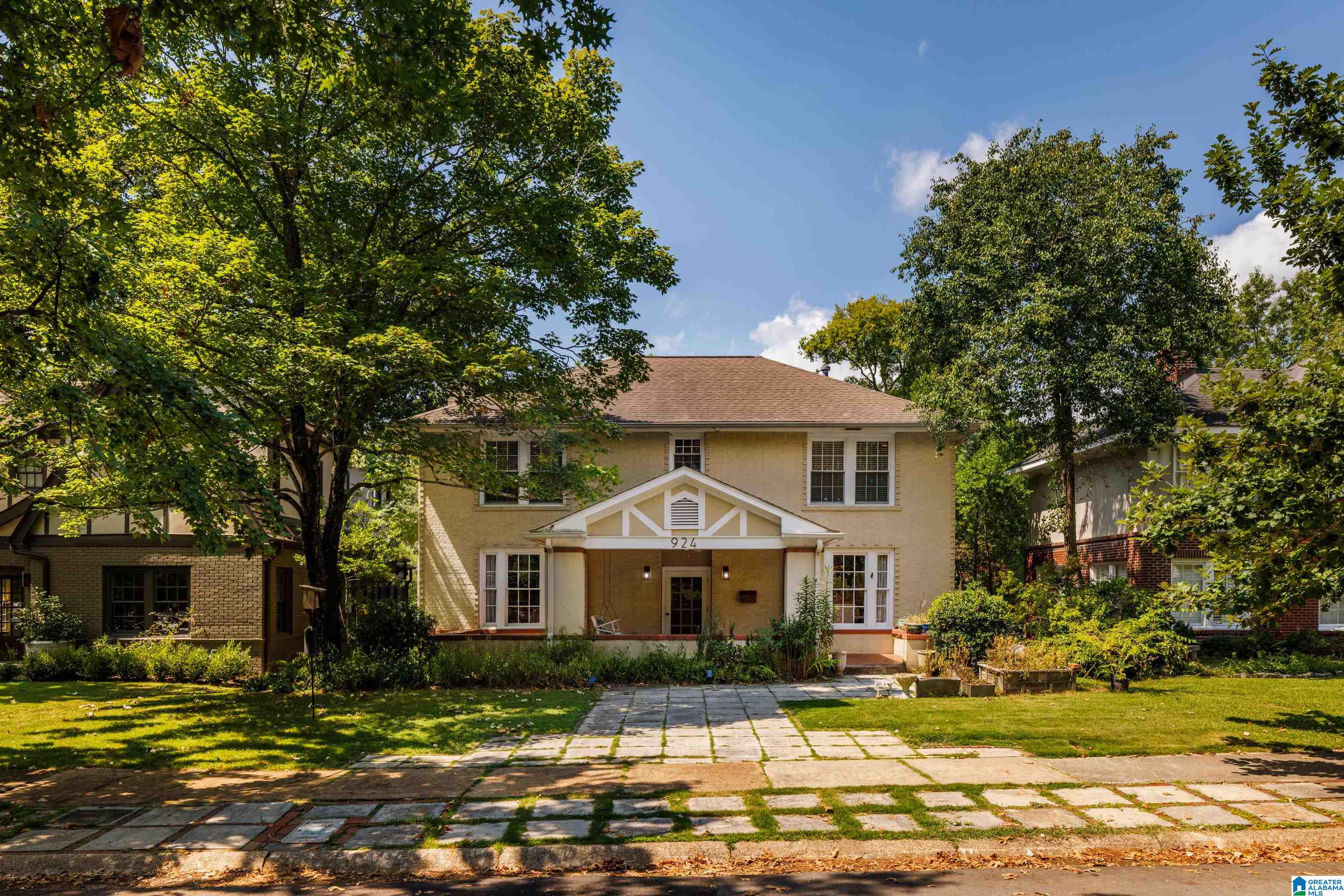 924 CONROY ROAD