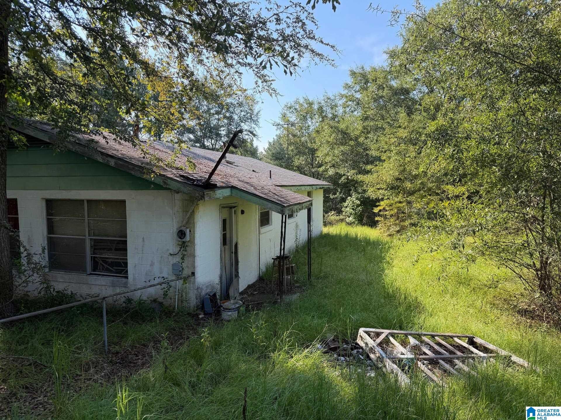 98 IRIS LANE