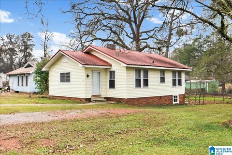 114 PINEWOOD AVENUE BESSEMER AL 35023