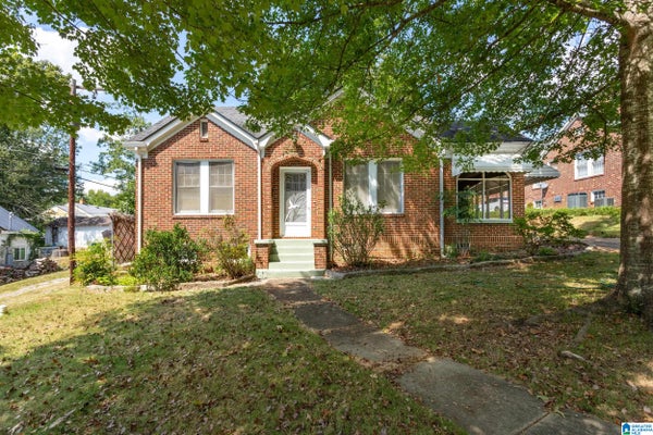 2124 WOODLAND AVE, ANNISTON, AL 36207 - Image d186a77c2deebdf77de348e8e0dba92f/4213738167
