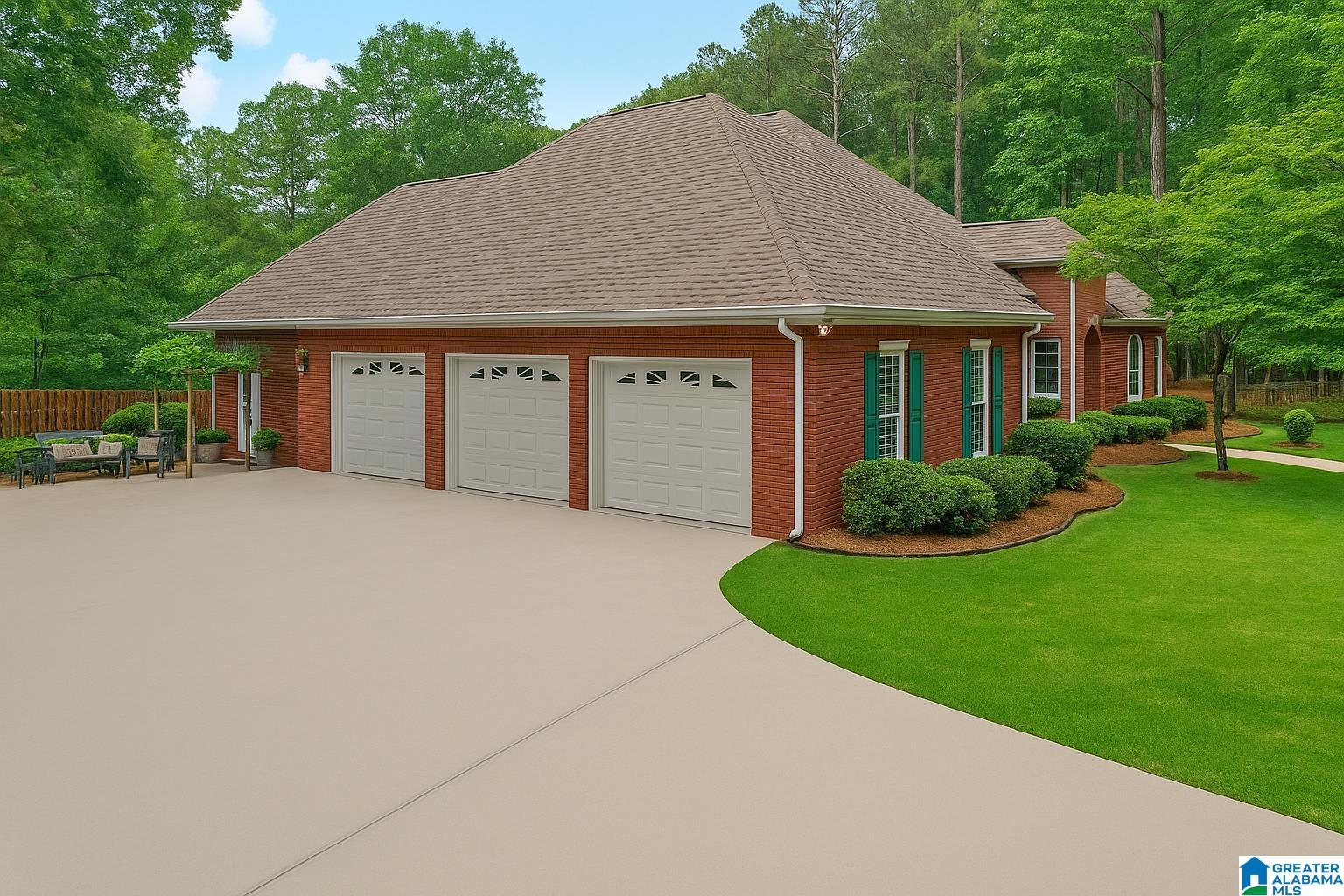 135 WEATHERLY WAY