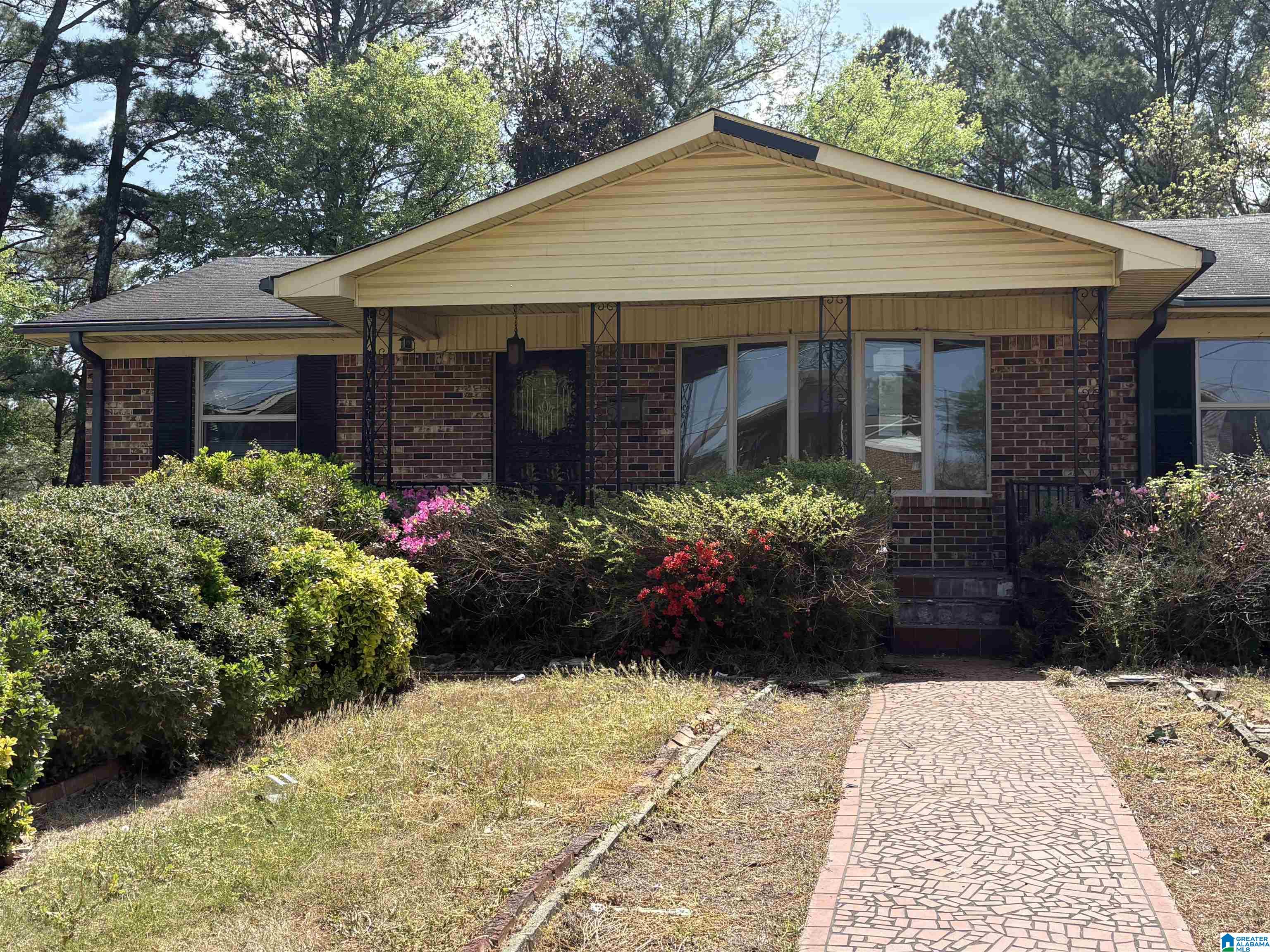 1633 BROOKFIELD LANE