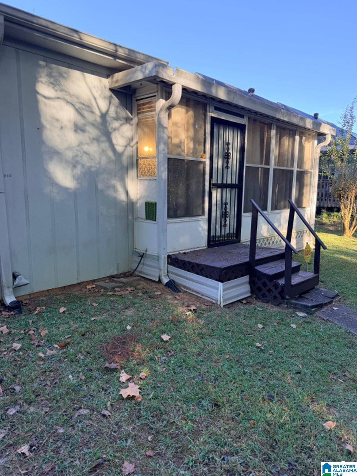 1989 TOWNHOUSE LANE