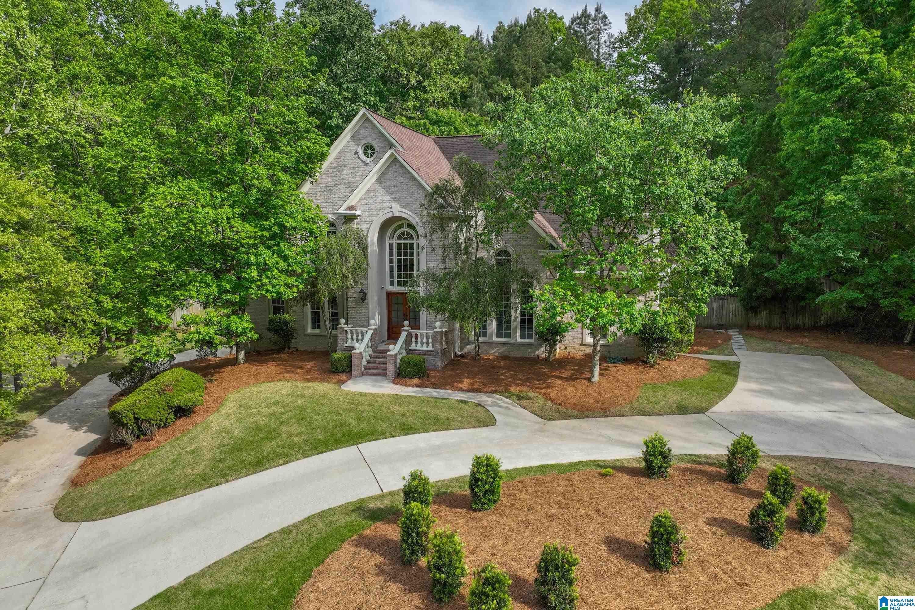 2715 STONEHAVEN PLACE