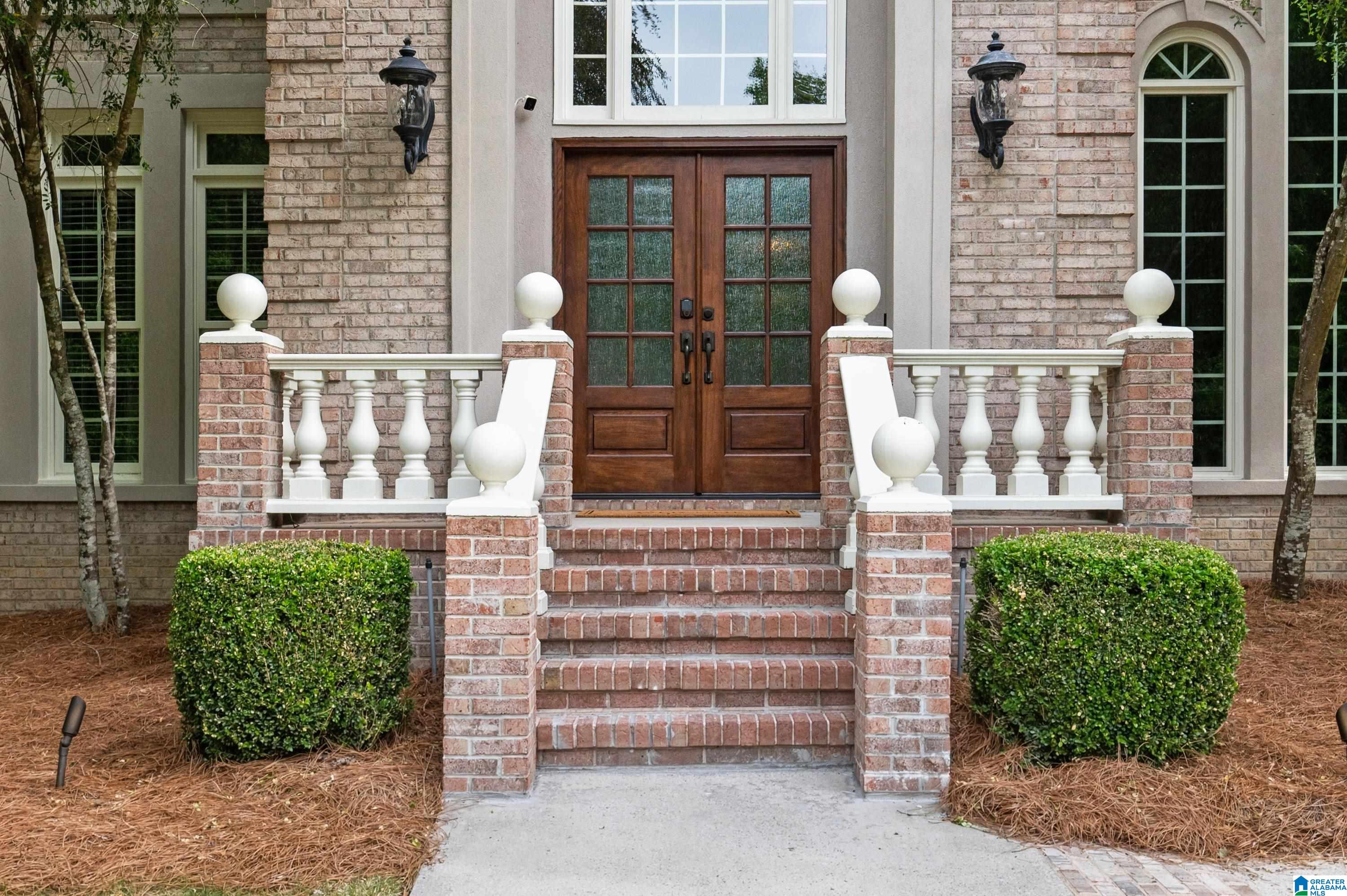 2715 STONEHAVEN PLACE