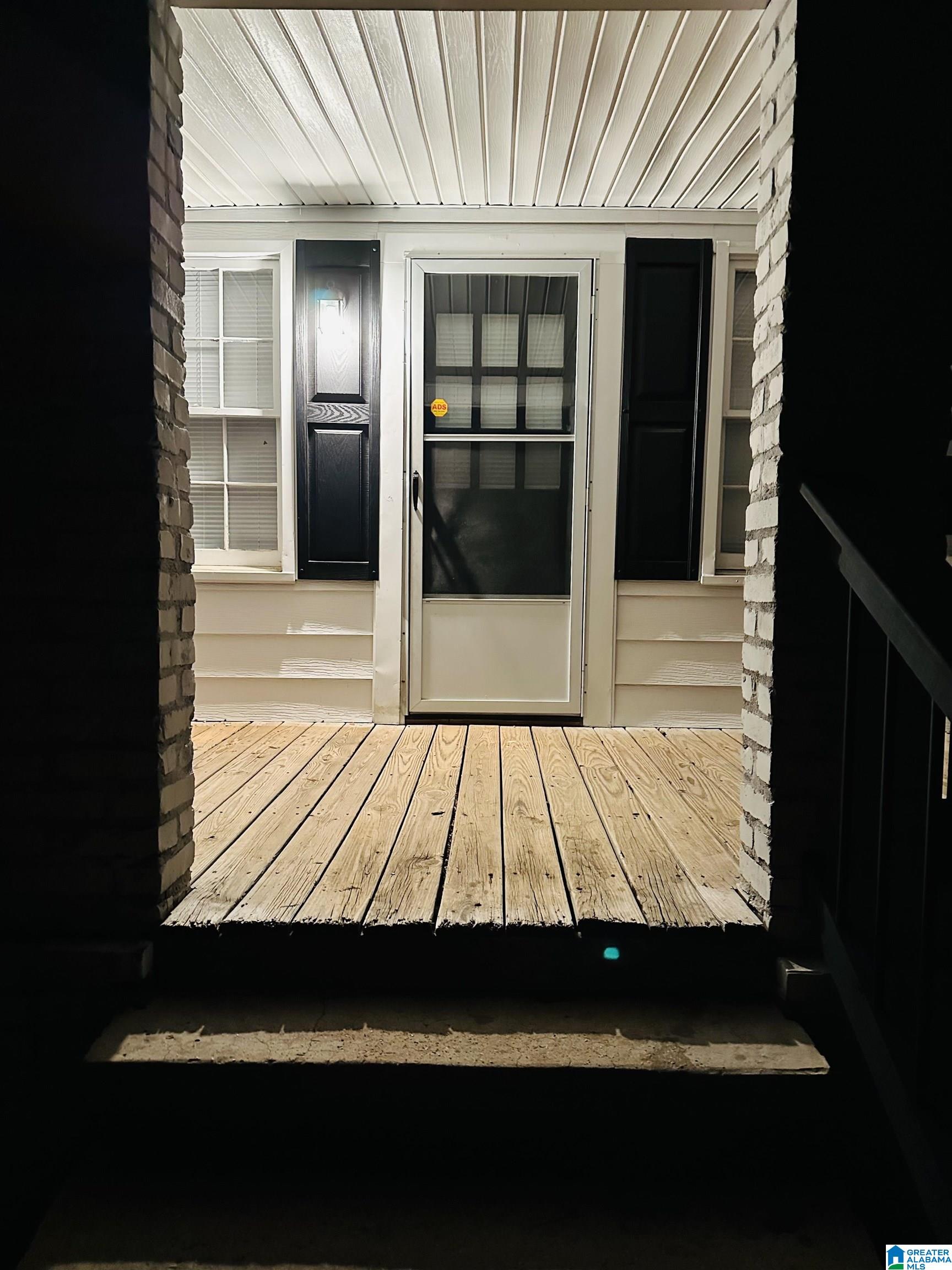 67040 N HIGHWAY 77 N