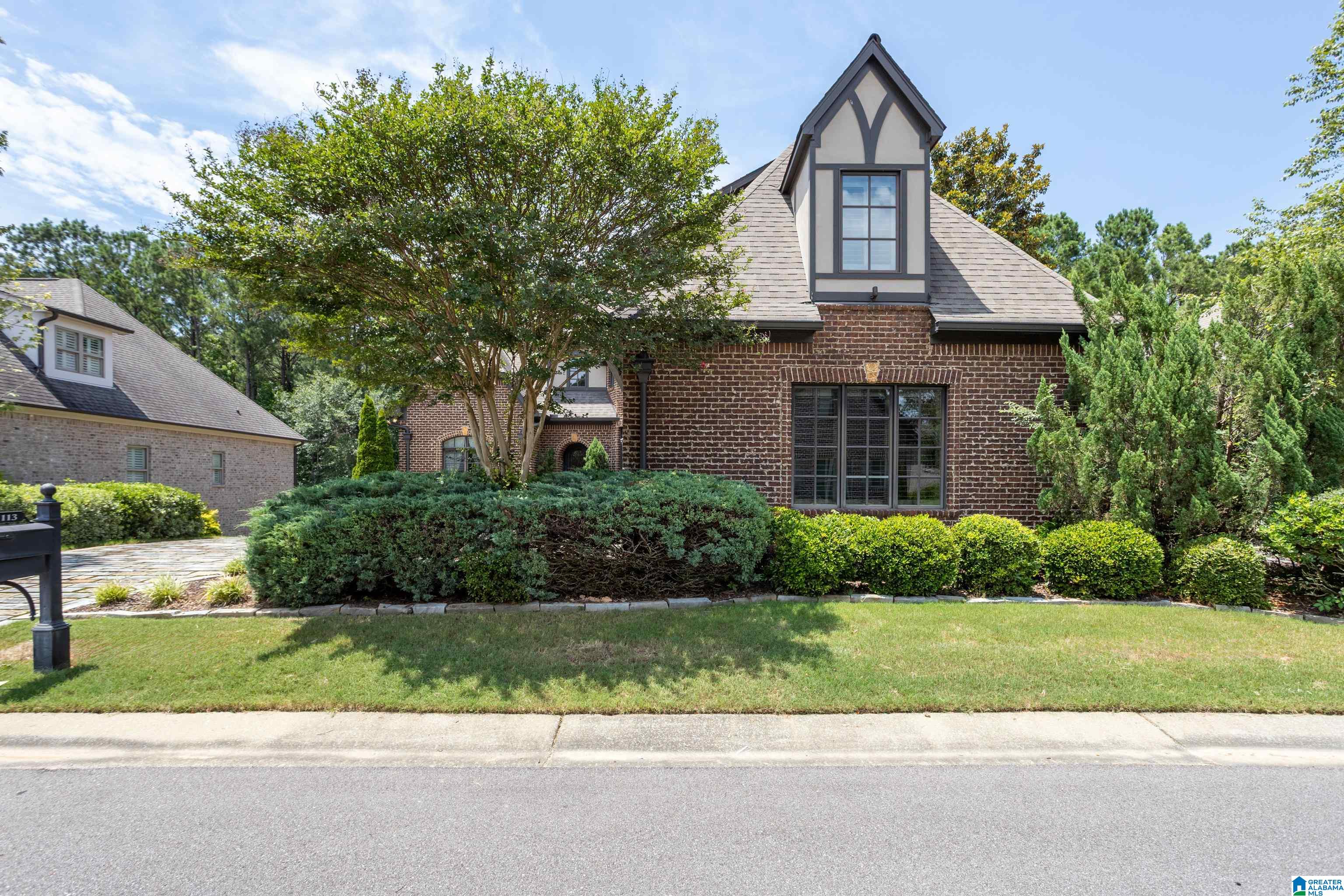 113 CARNOUSTIE DRIVE