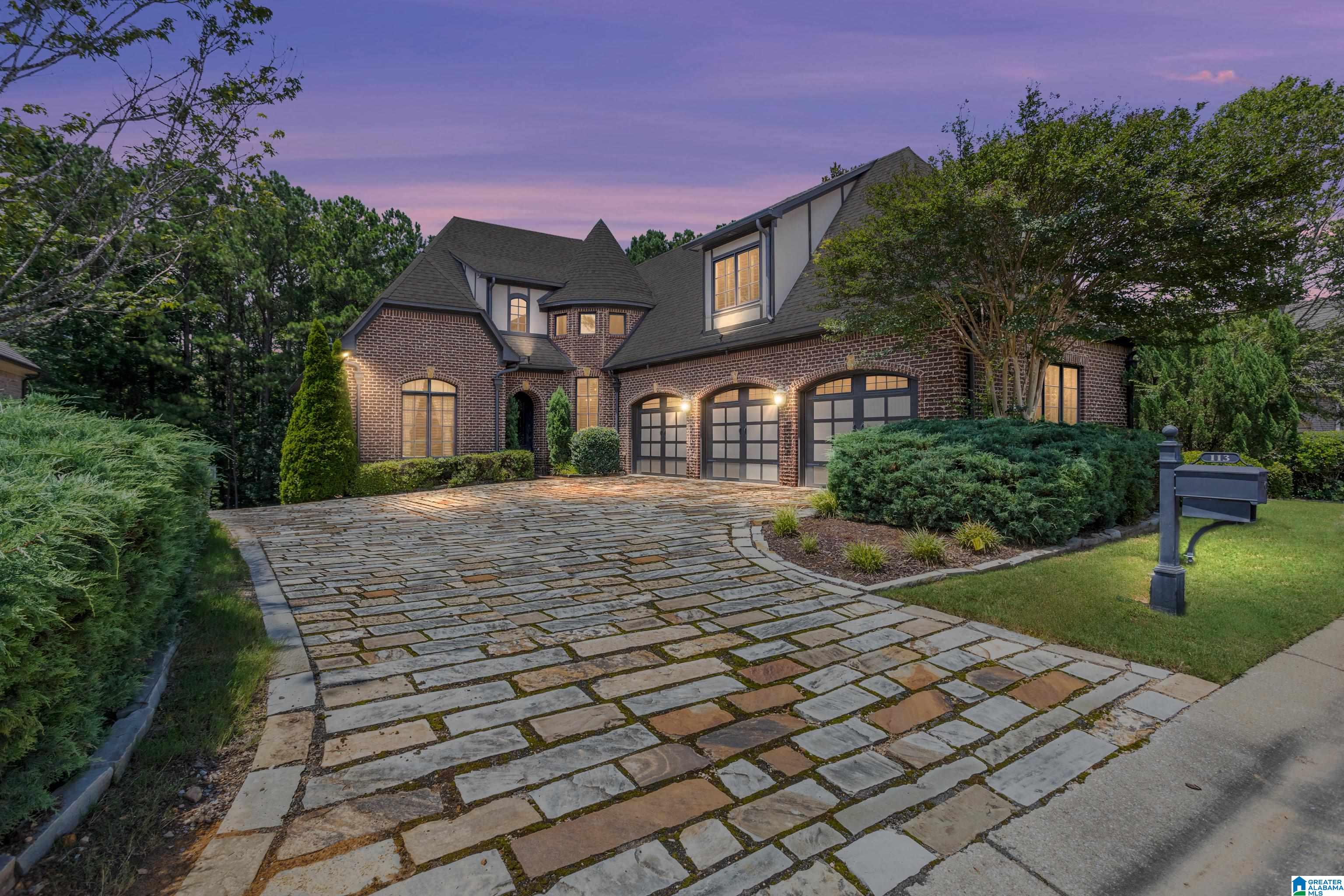 113 CARNOUSTIE DRIVE