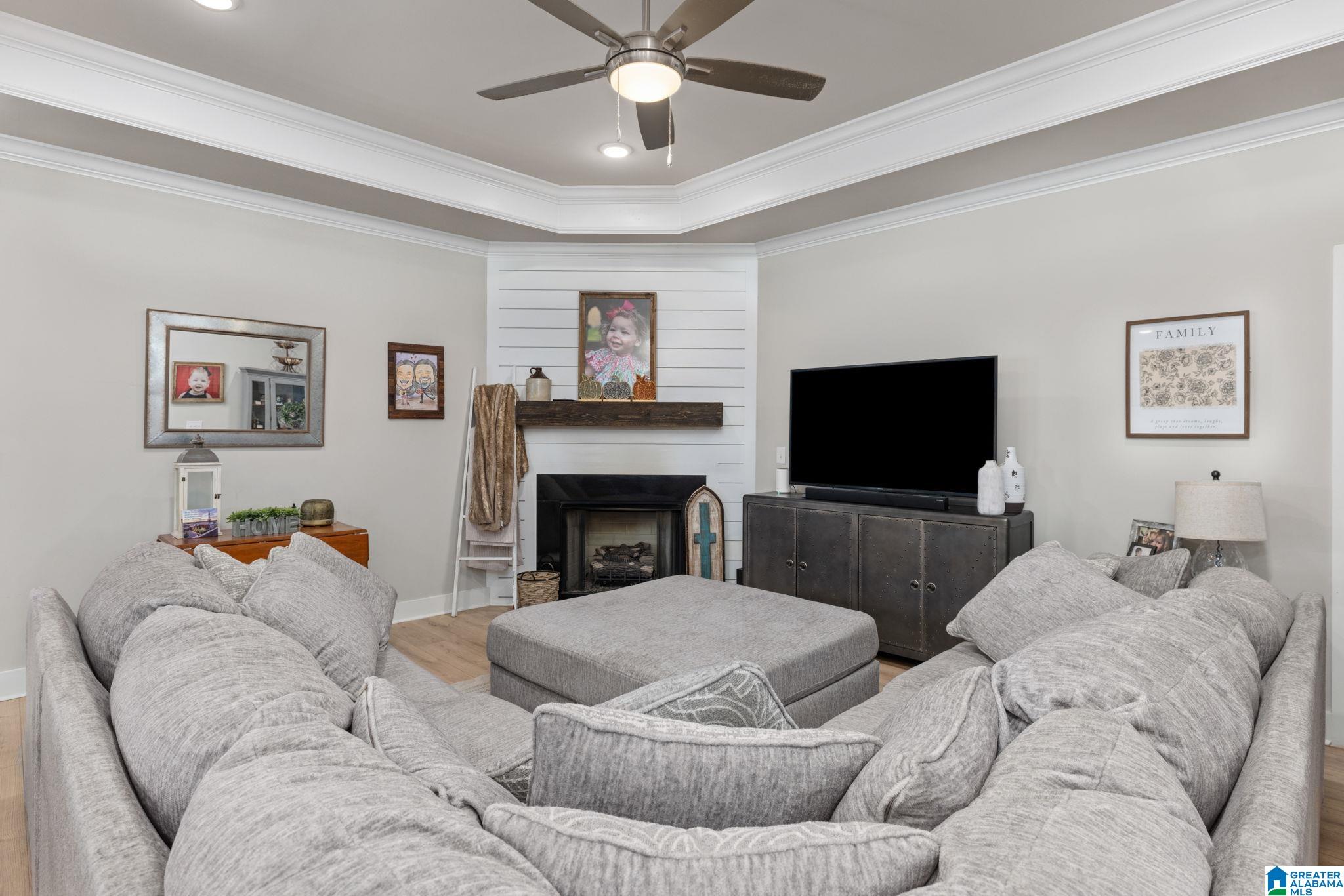 1834 SE LOEBNER LANE