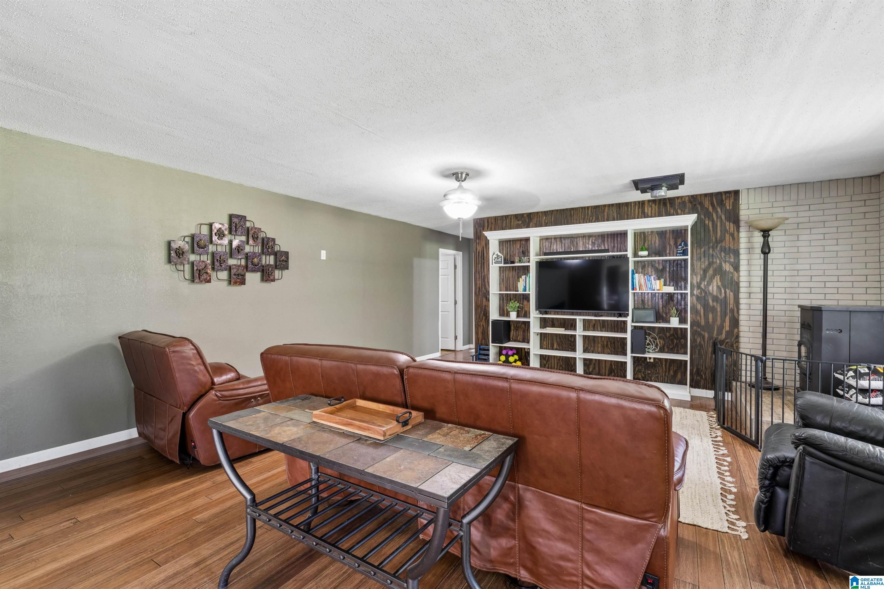 83 FAIROAKS STREET