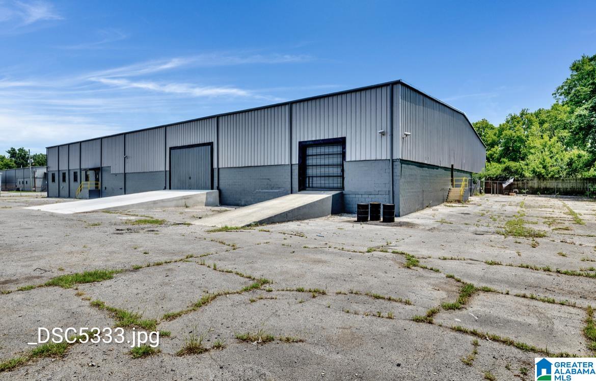 401 3RD AVENUE W