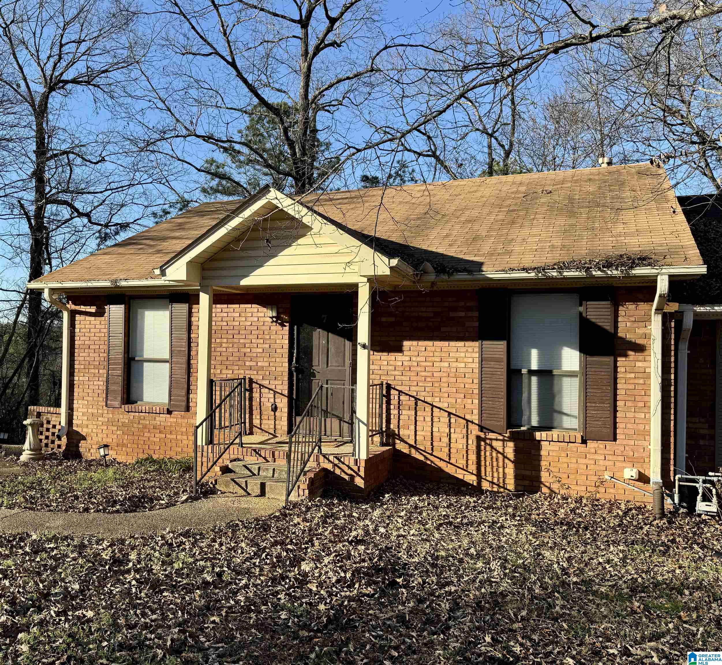 7 INDIANWOOD TERRACE