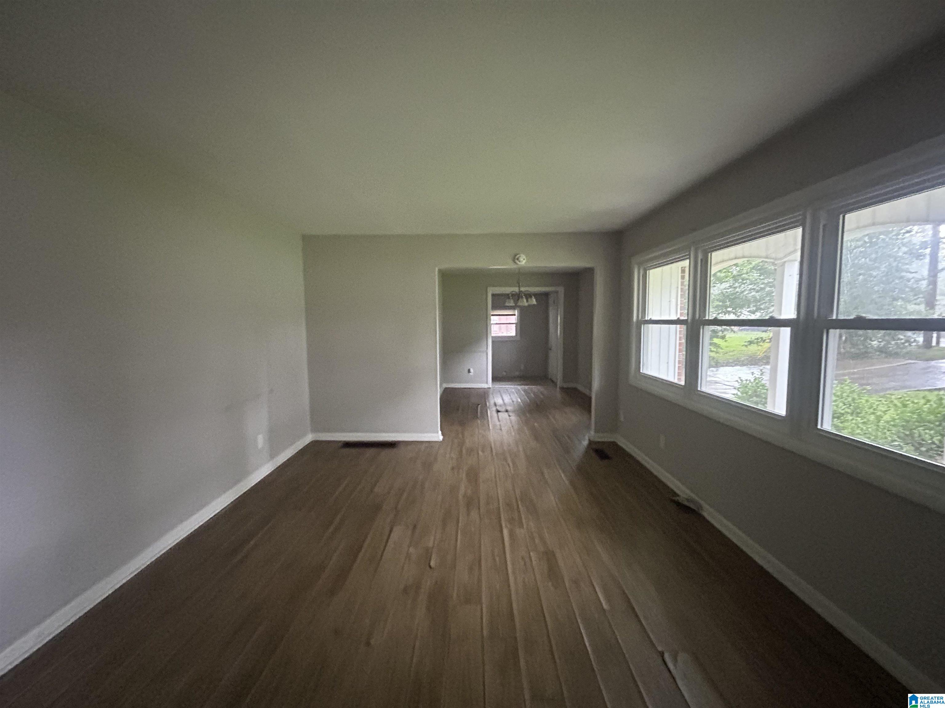 407 GLYNN DRIVE