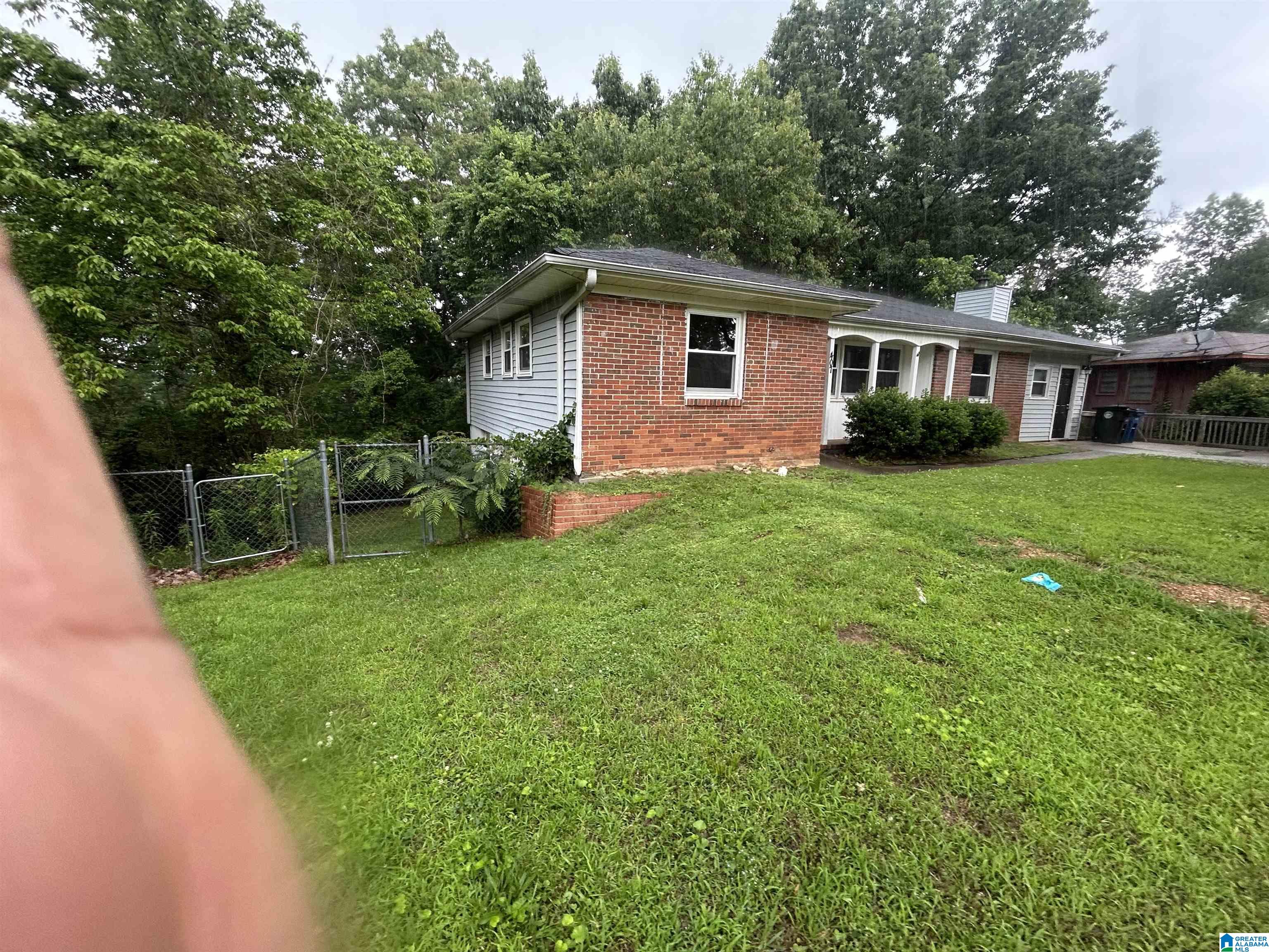 407 GLYNN DRIVE