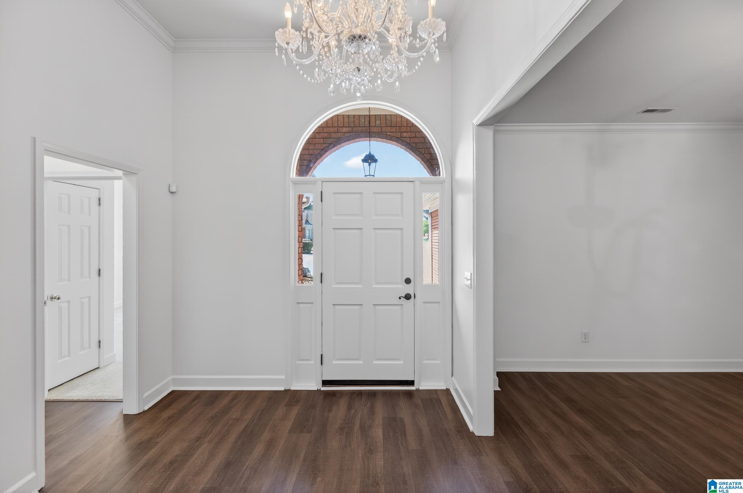 300 WILLOW CREST LANE