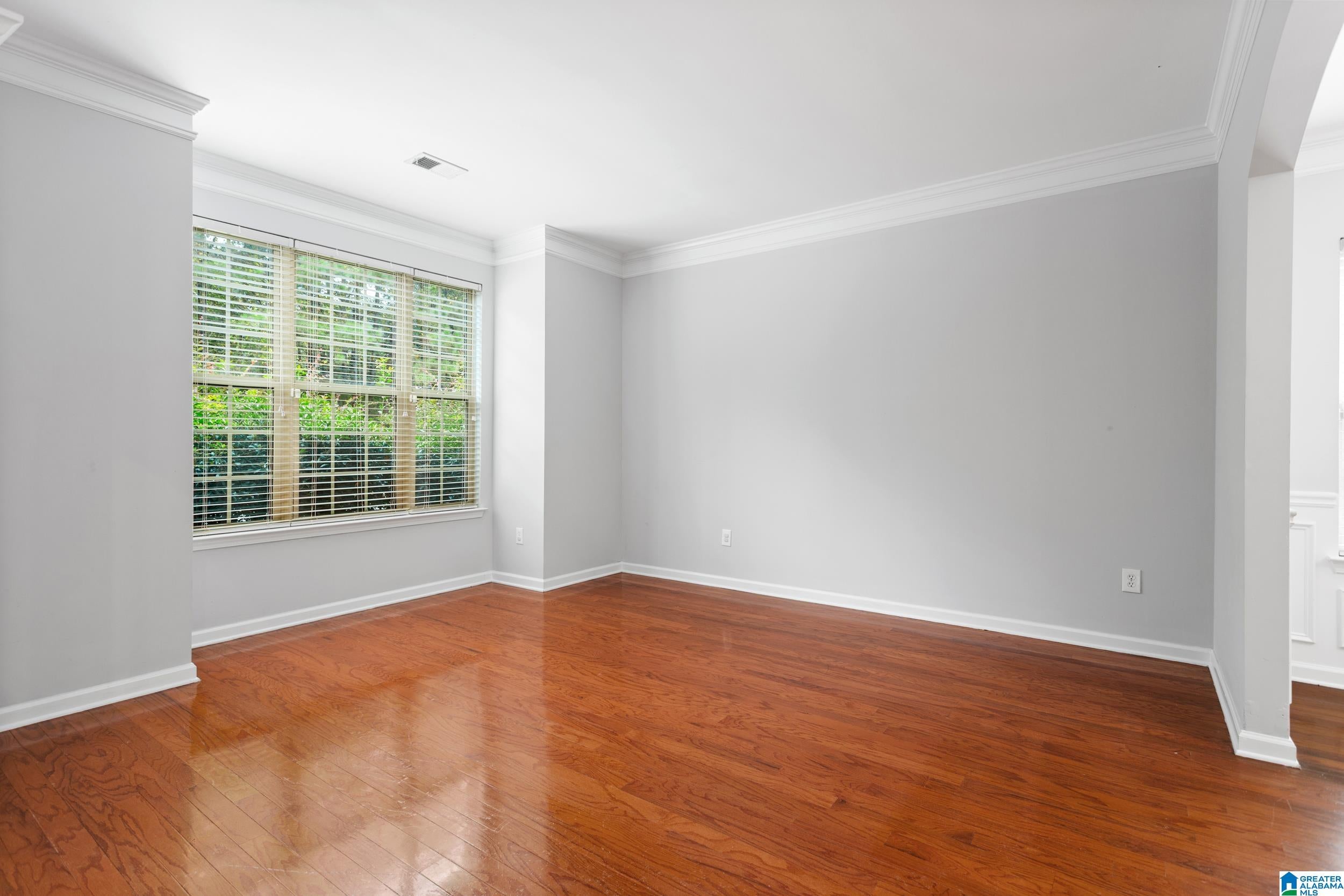 823 YORK IMPERIAL TRAIL