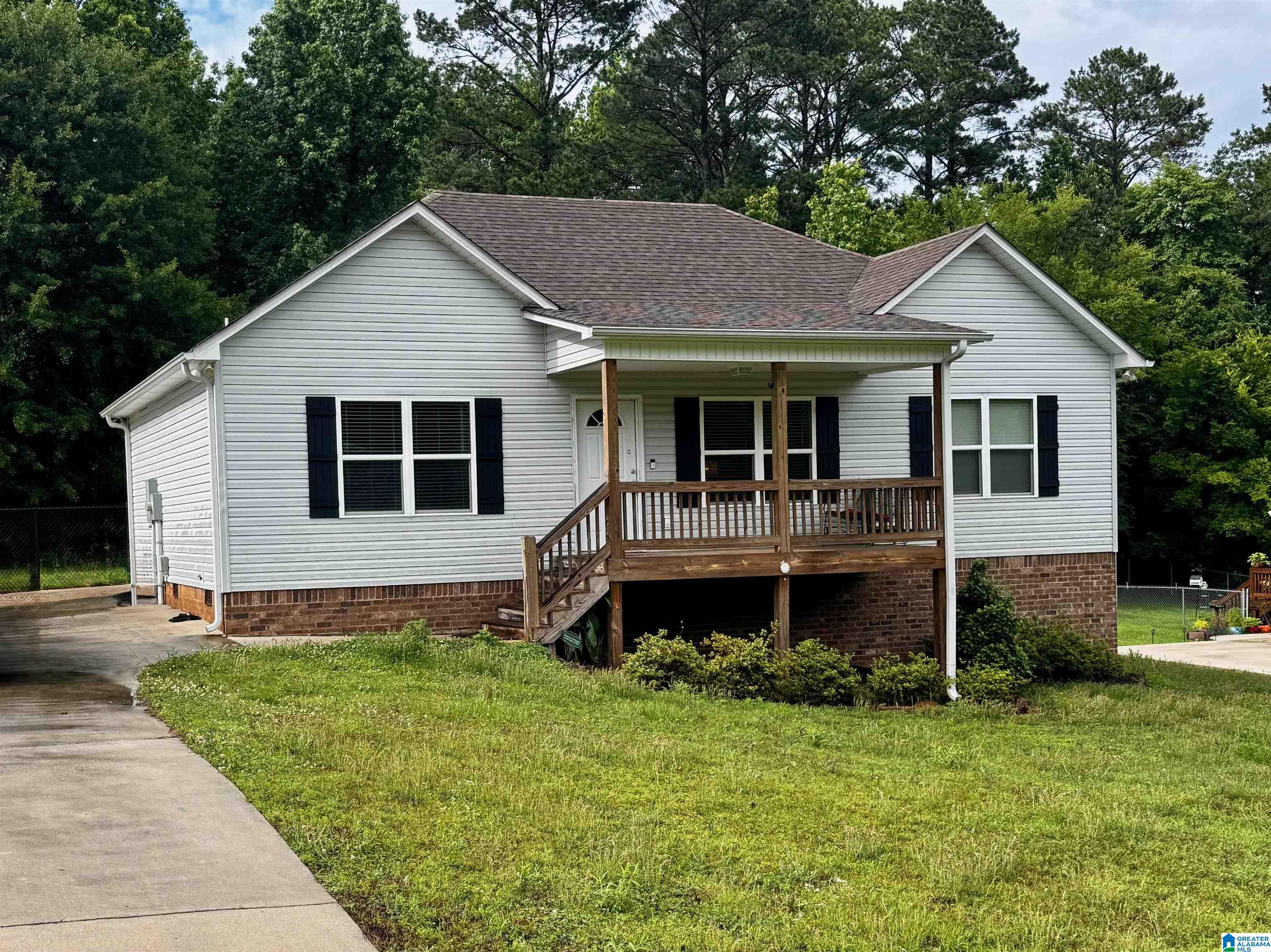 Photo 1 of 27 — 804 CHEYENNE DRIVE, WARRIOR, AL 35180