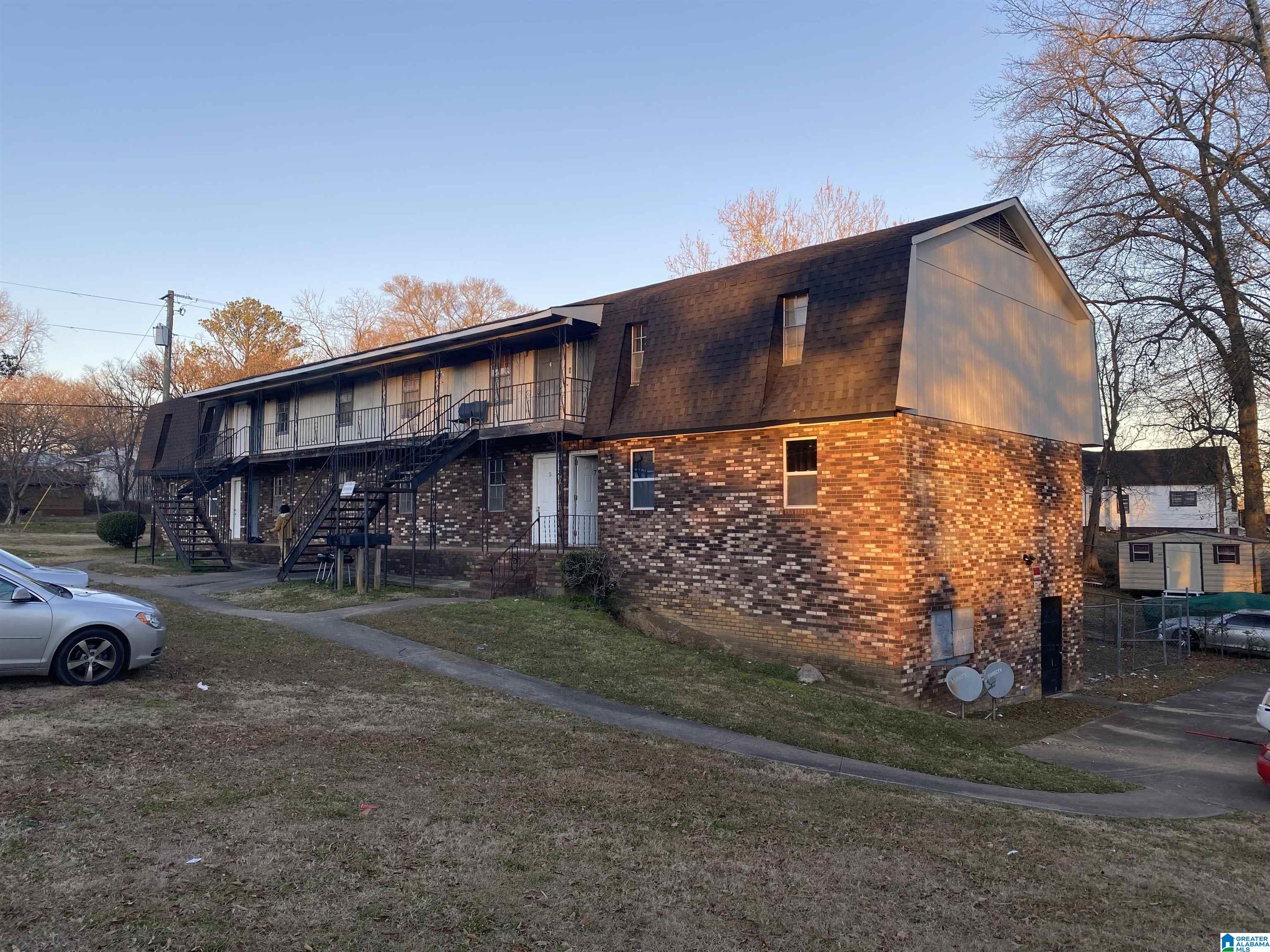 705 KNOXVILLE STREET 1