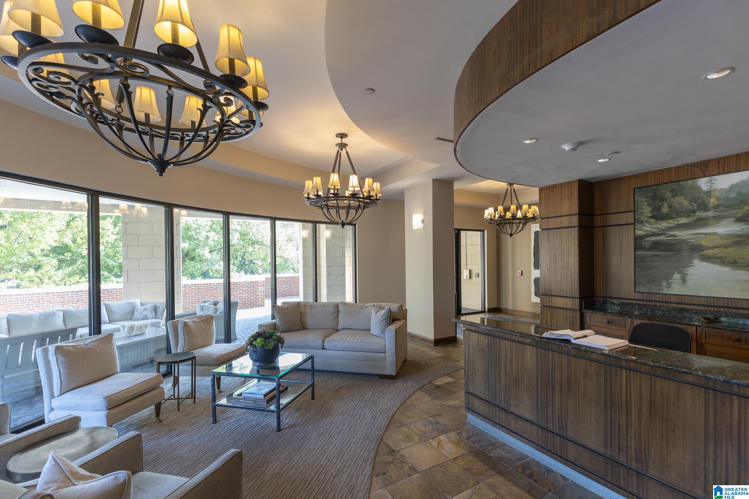 2600 HIGHLAND AVENUE 406