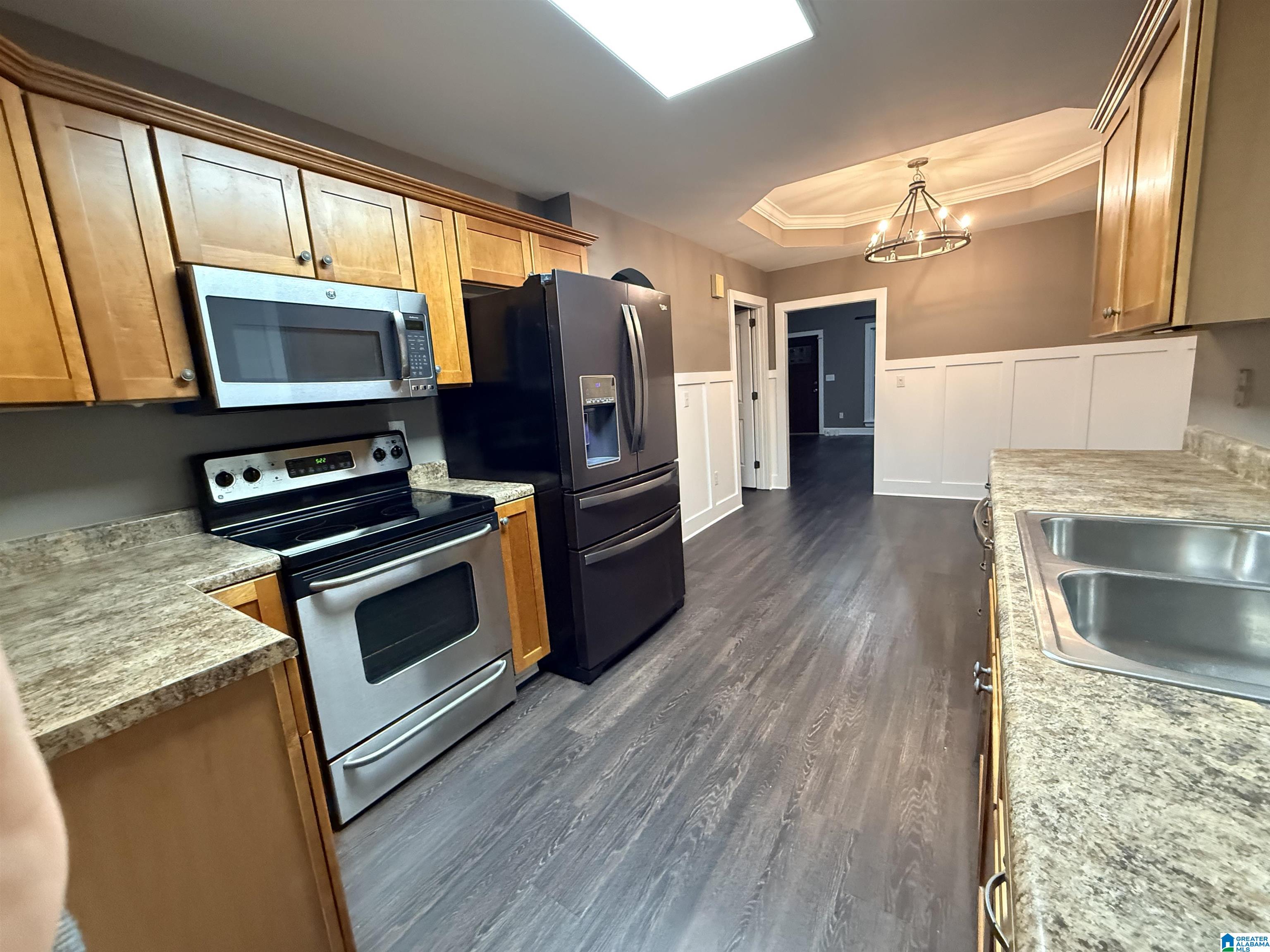 185 CREEKSTONE TRAIL