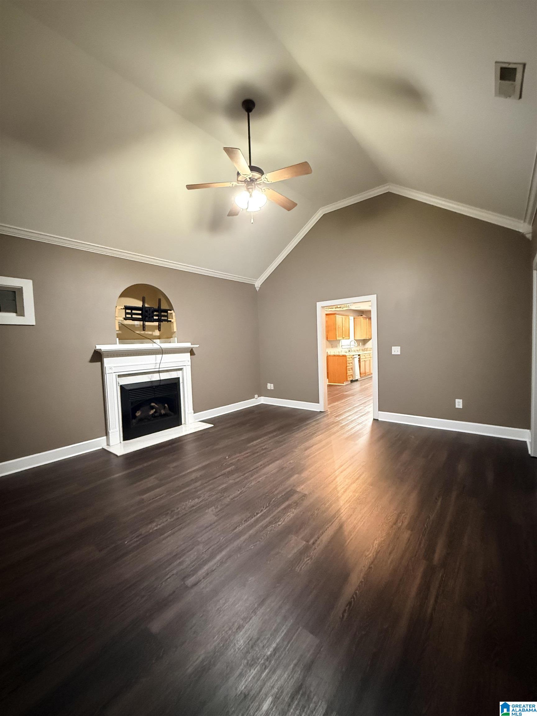 185 CREEKSTONE TRAIL