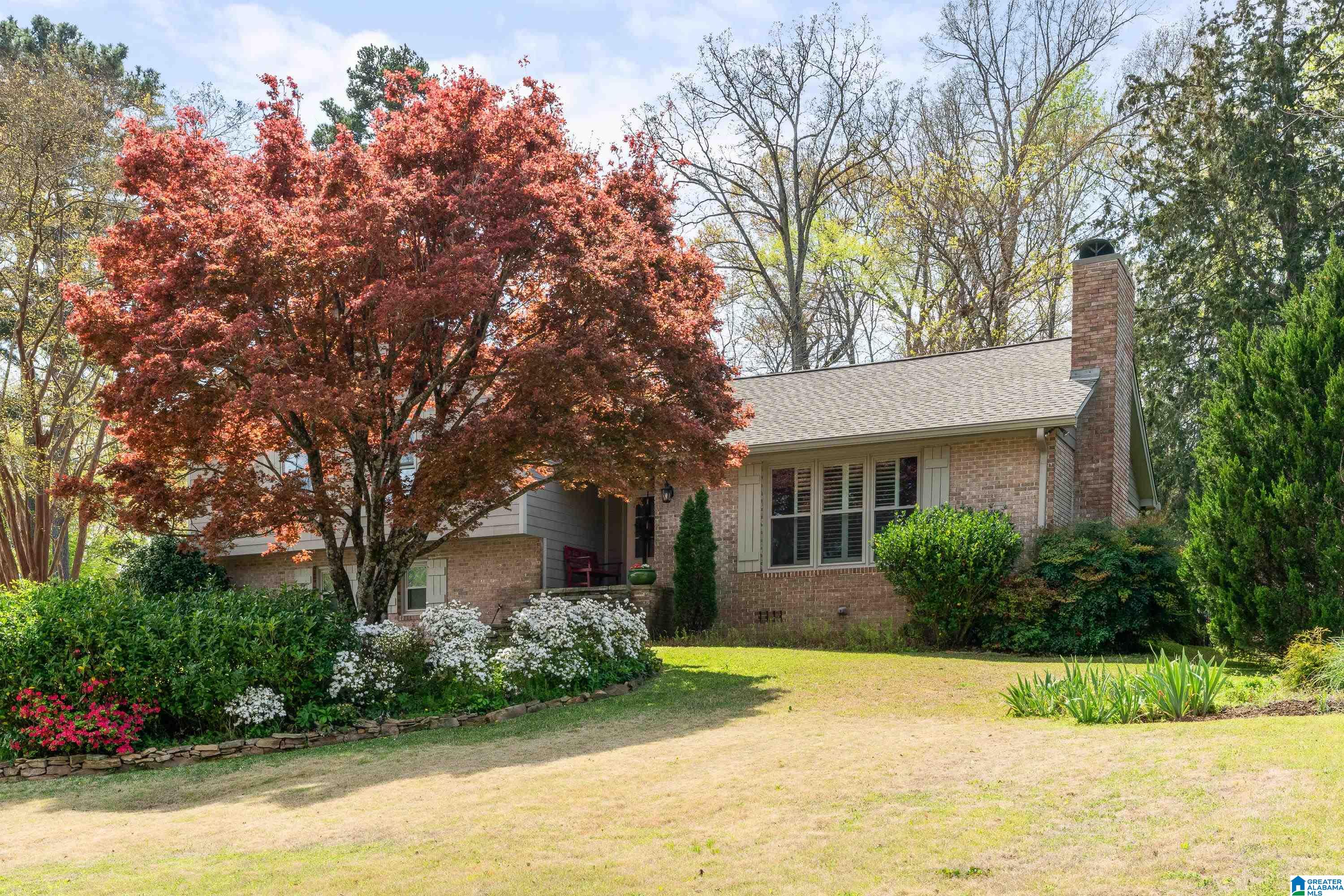 5120 HOLLOW LOG LANE