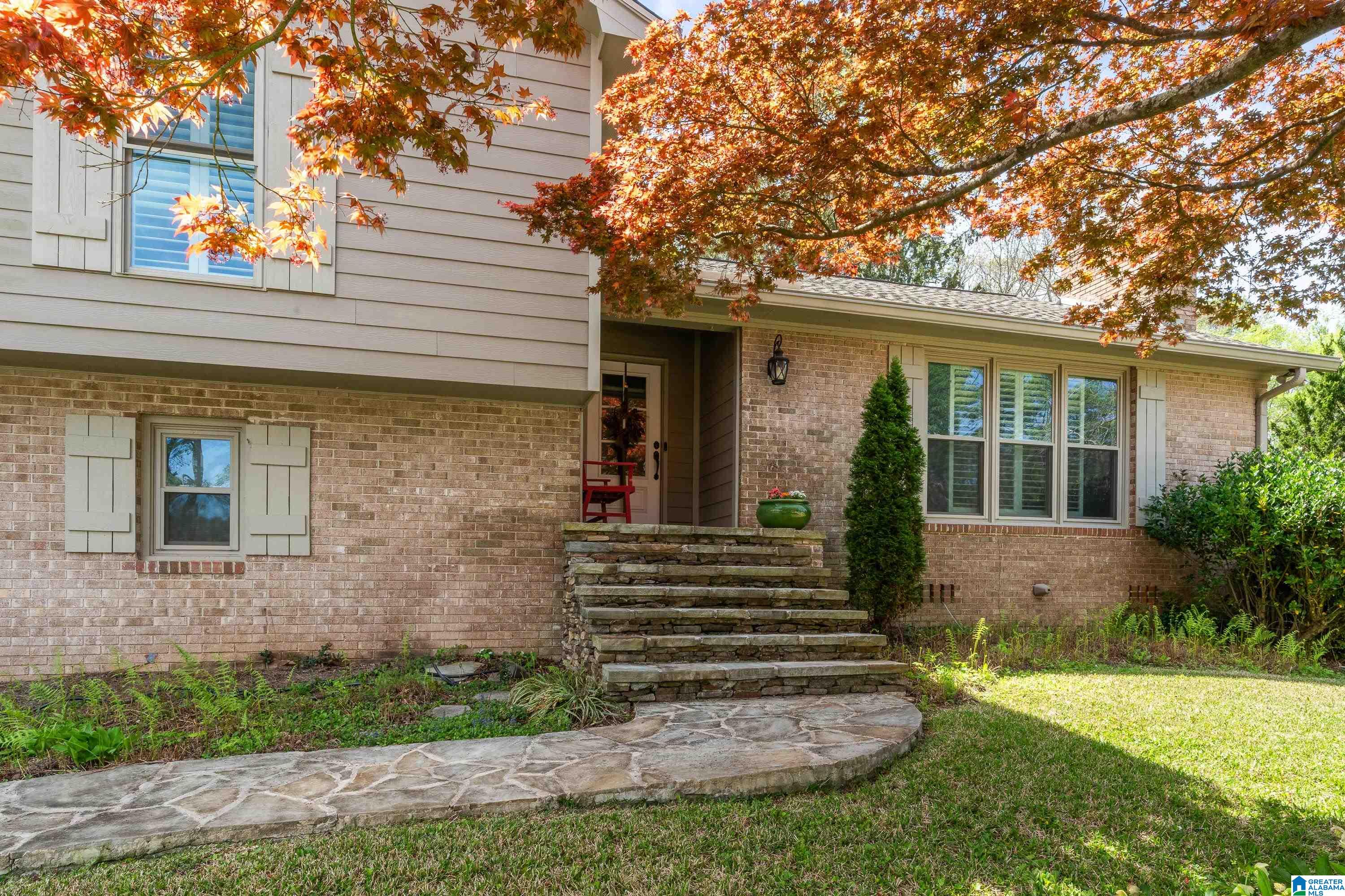 5120 HOLLOW LOG LANE