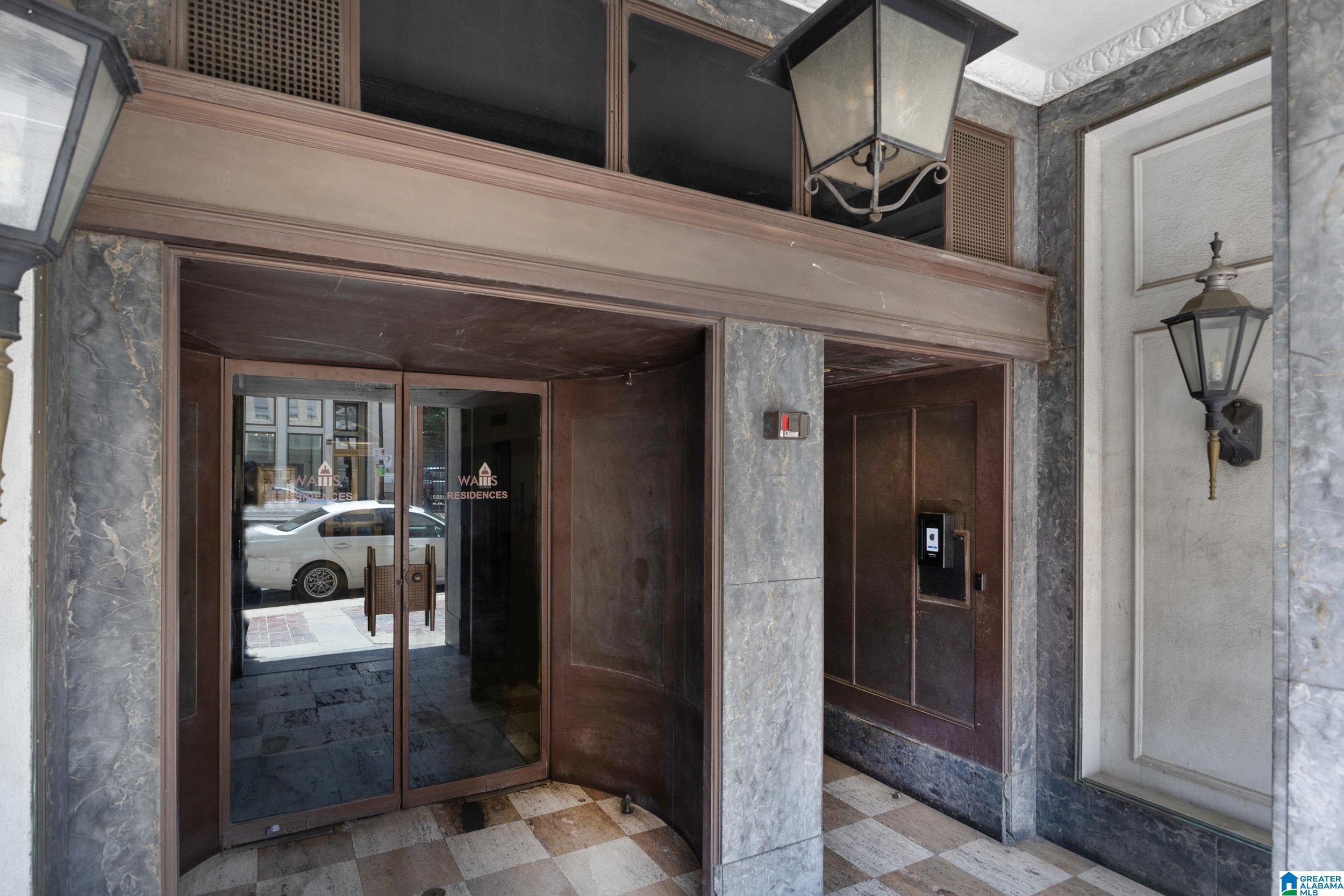 2008 3RD AVENUE N 8D