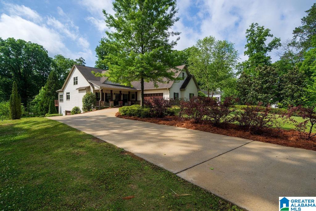 225 LUCERNE BOULEVARD