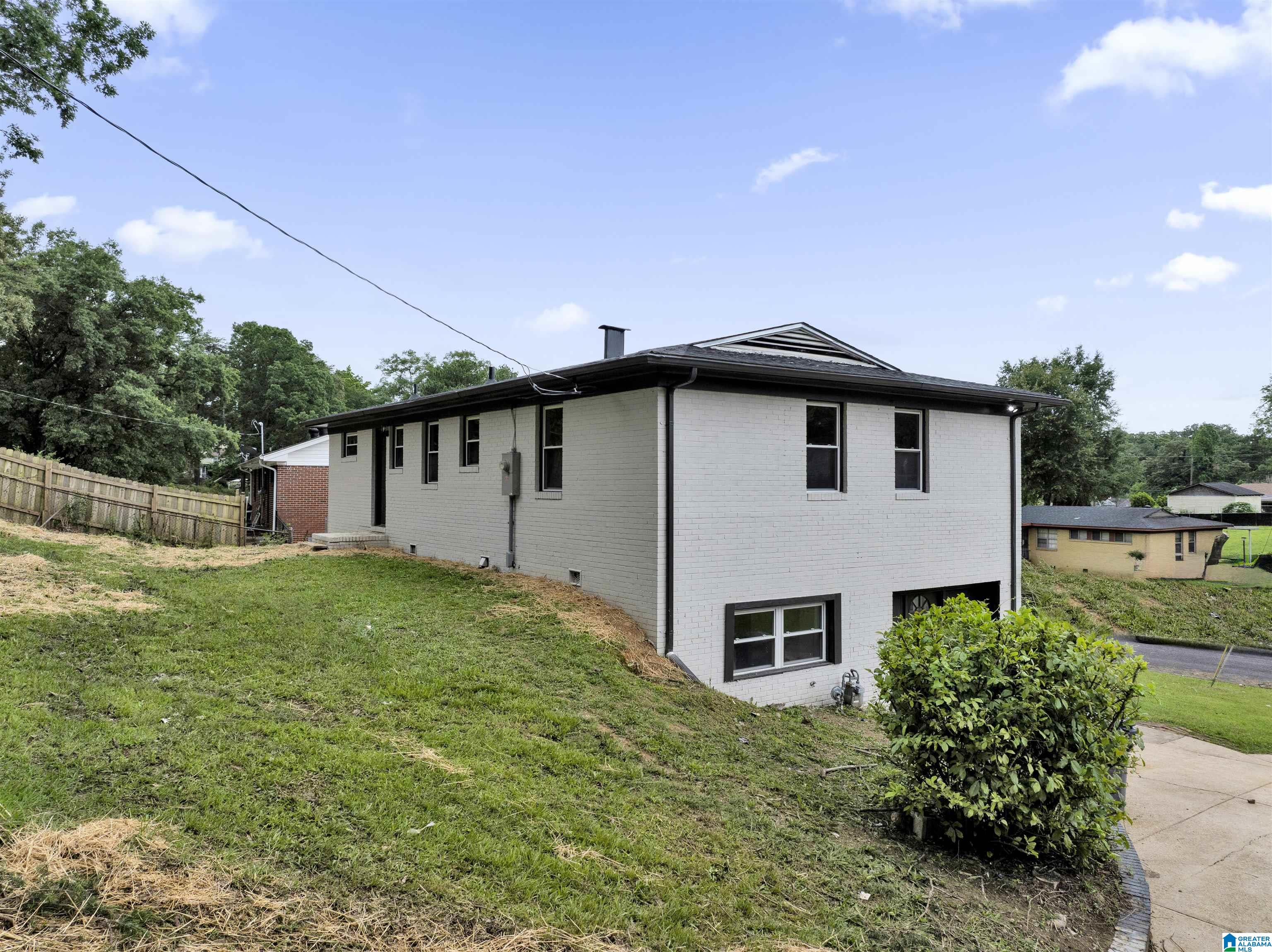 821 WESTFIELD DRIVE