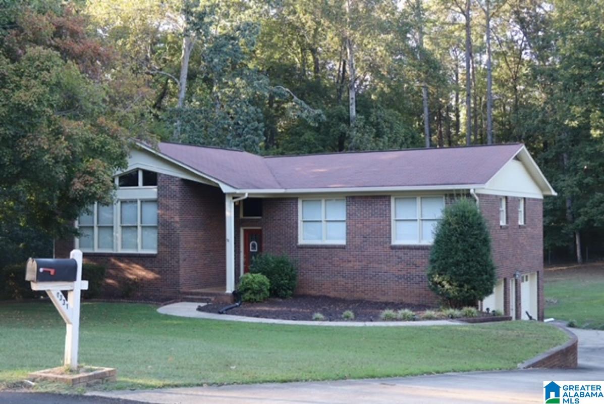 1331 MCCONNELL LANE
