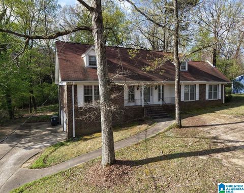 Photo of 831 Hillcrest Road, BIRMINGHAM, AL 35235 (MLS # 21447989)