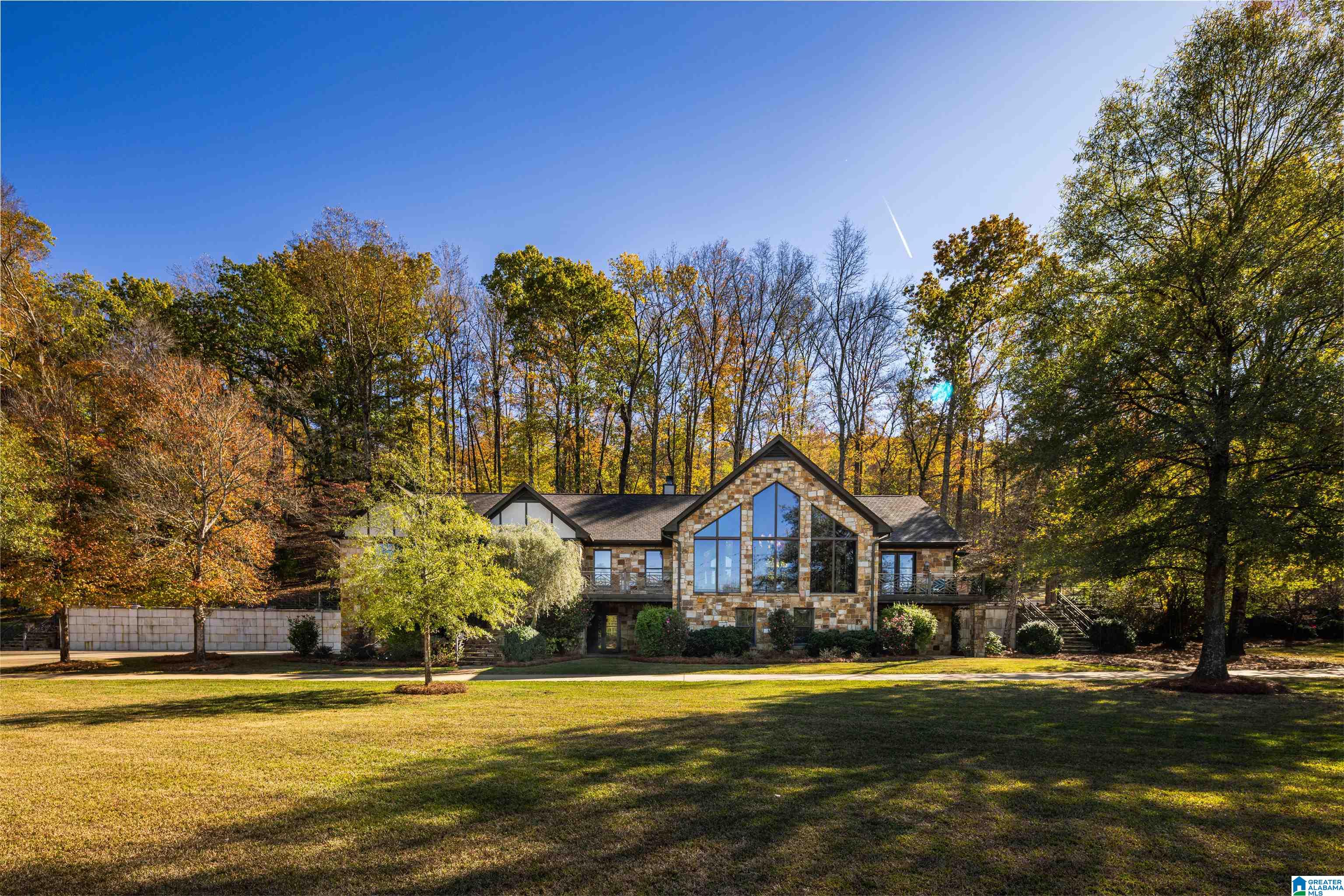 405 INDIAN TRAIL ROAD