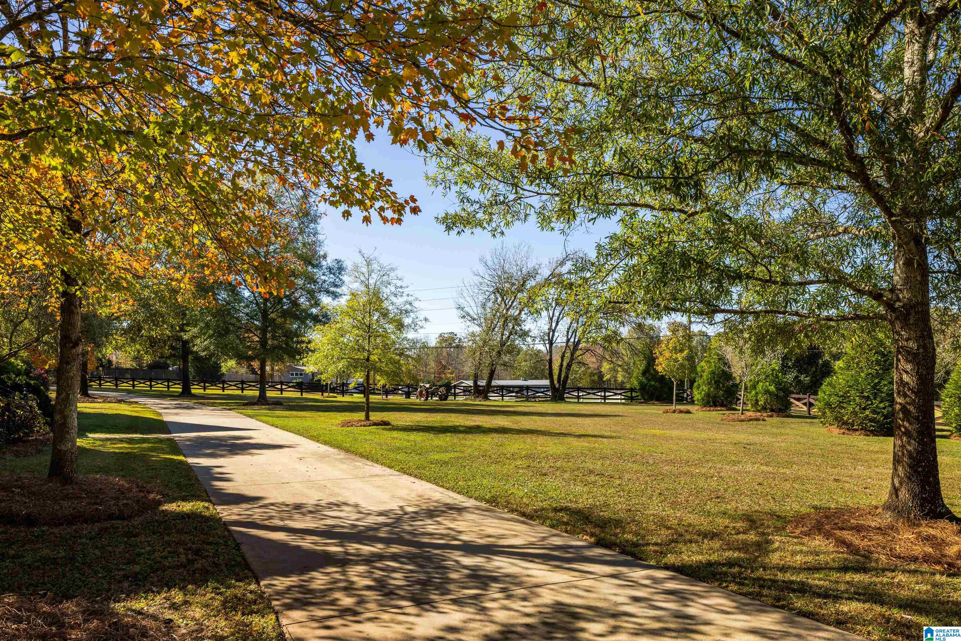 405 INDIAN TRAIL ROAD
