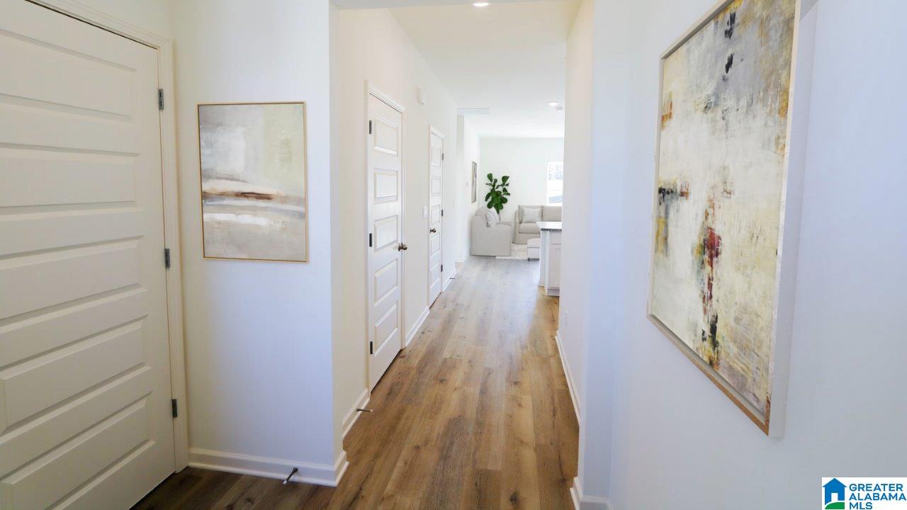 557 BOXWOOD BEND