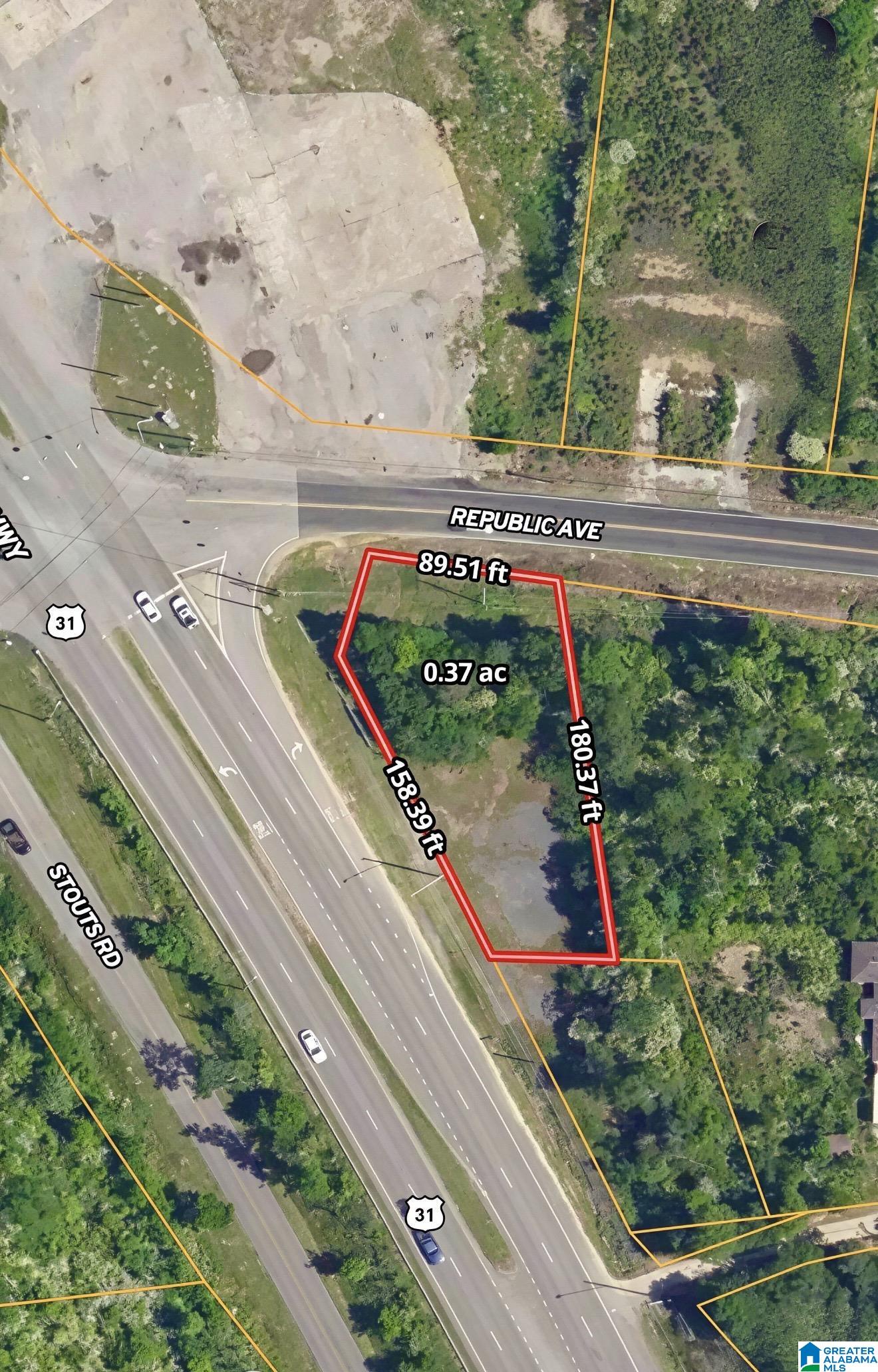 Photo 1 of 13 — 2111 DECATUR HIGHWAY 0, FULTONDALE, AL 35068