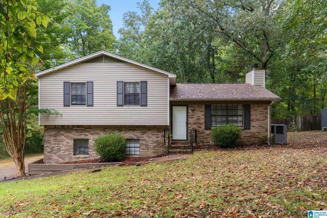 1152 OAK CREEK TRAIL NE
