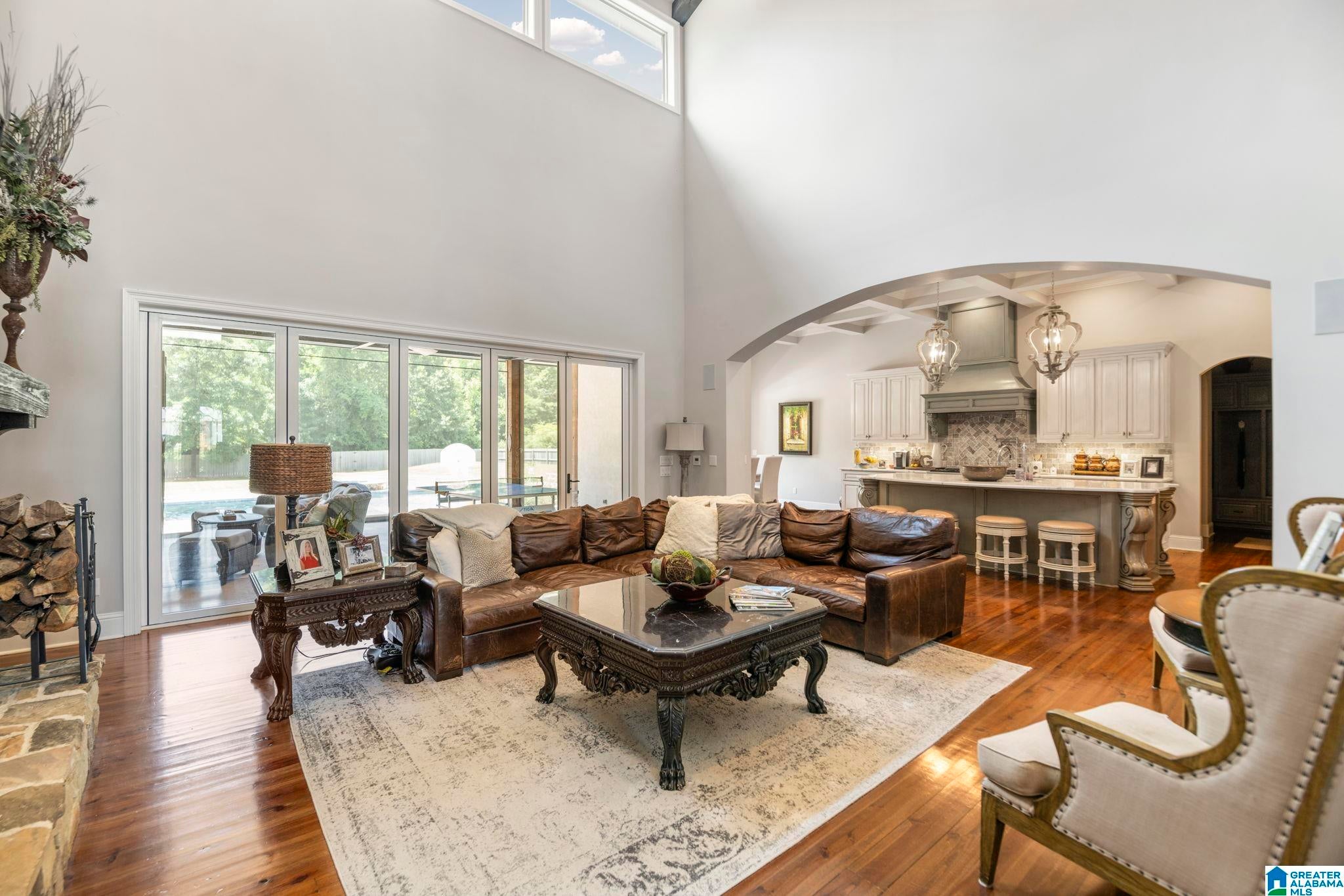 2702 WYNFREY DRIVE