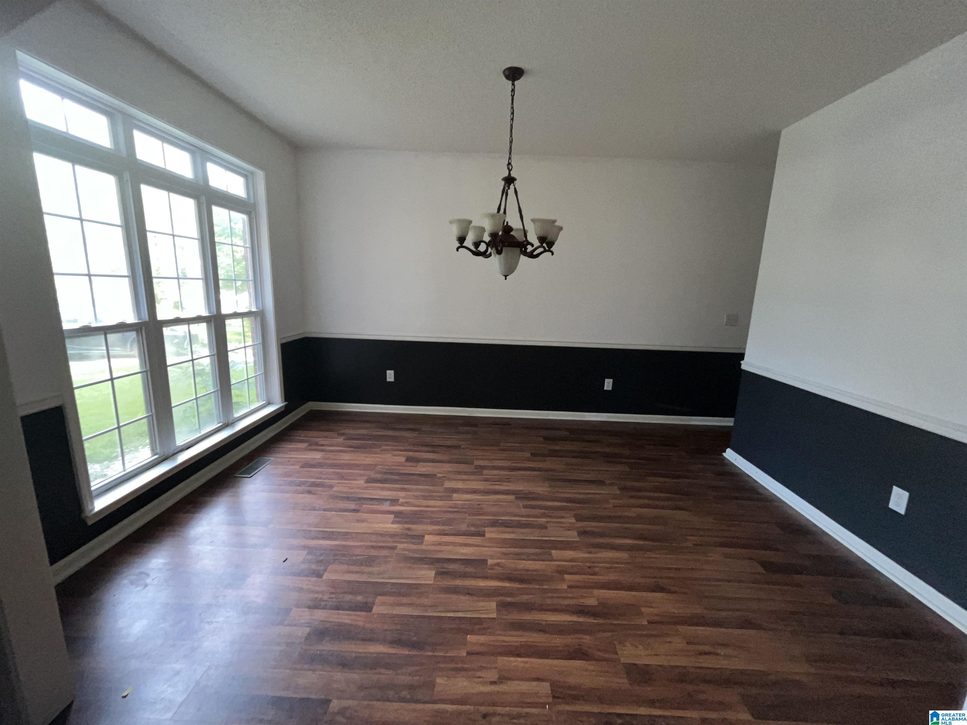 104 KENTWOOD TRAIL CIRCLE